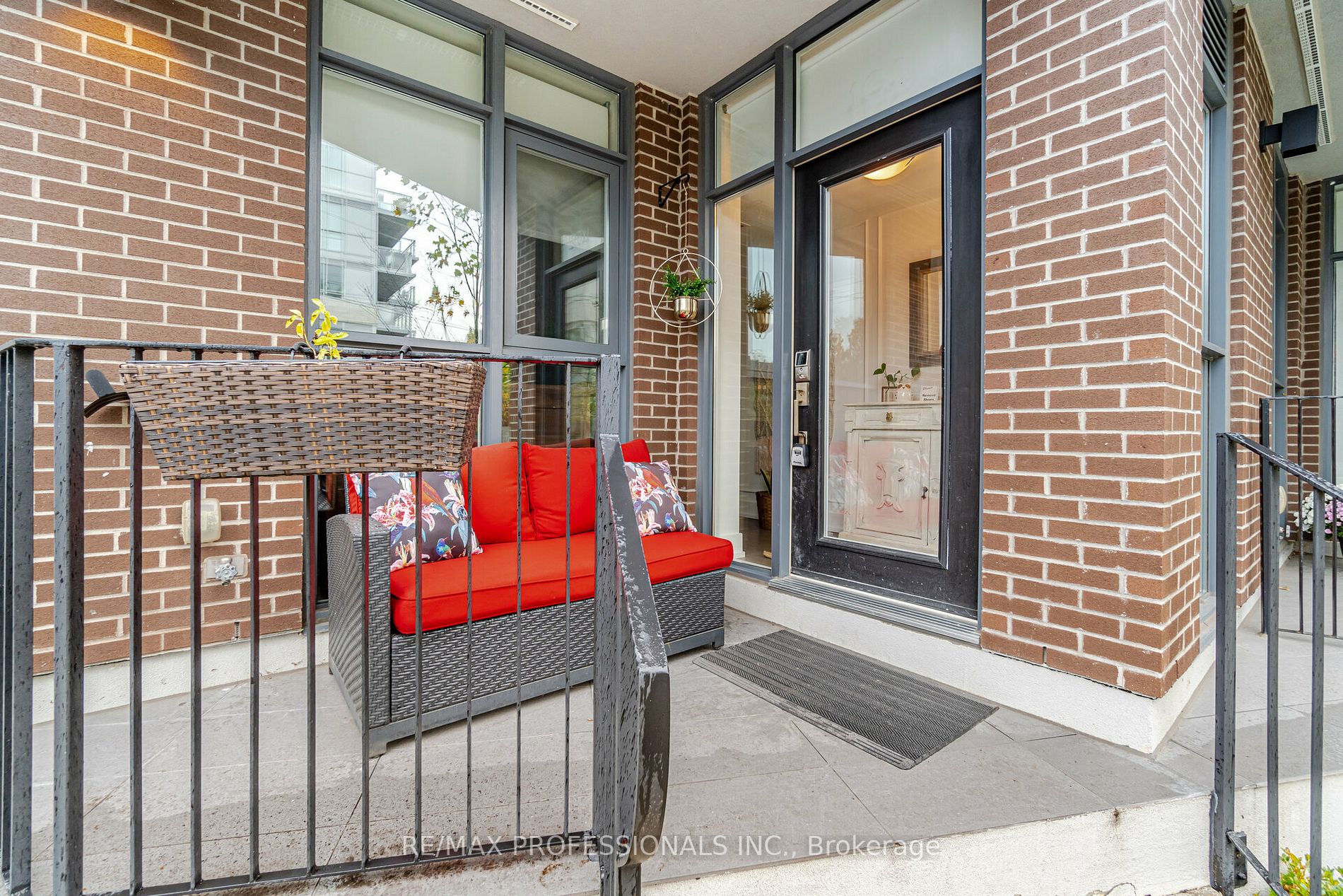 2A Queensbury Avenue, #102