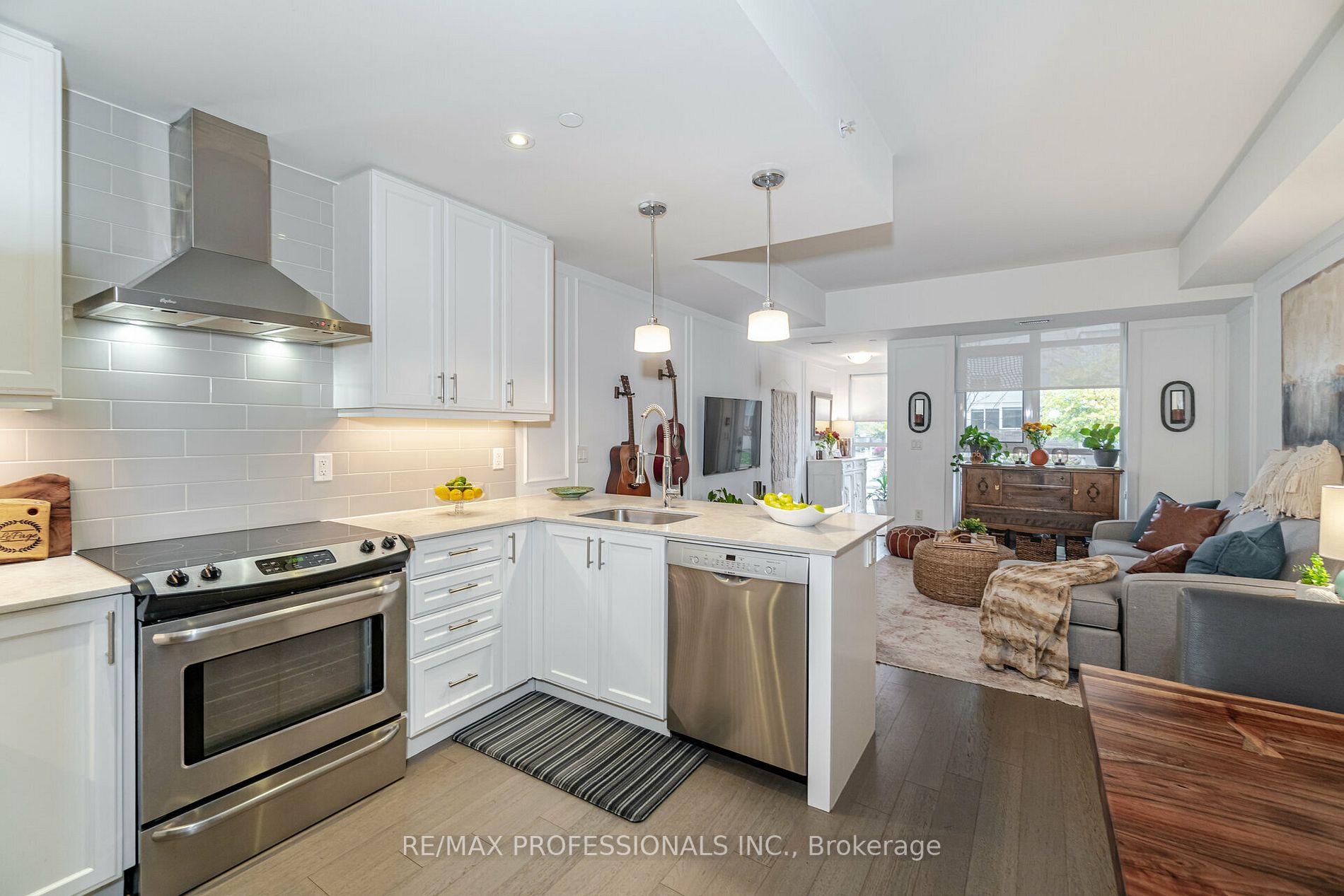 2A Queensbury Avenue, #102