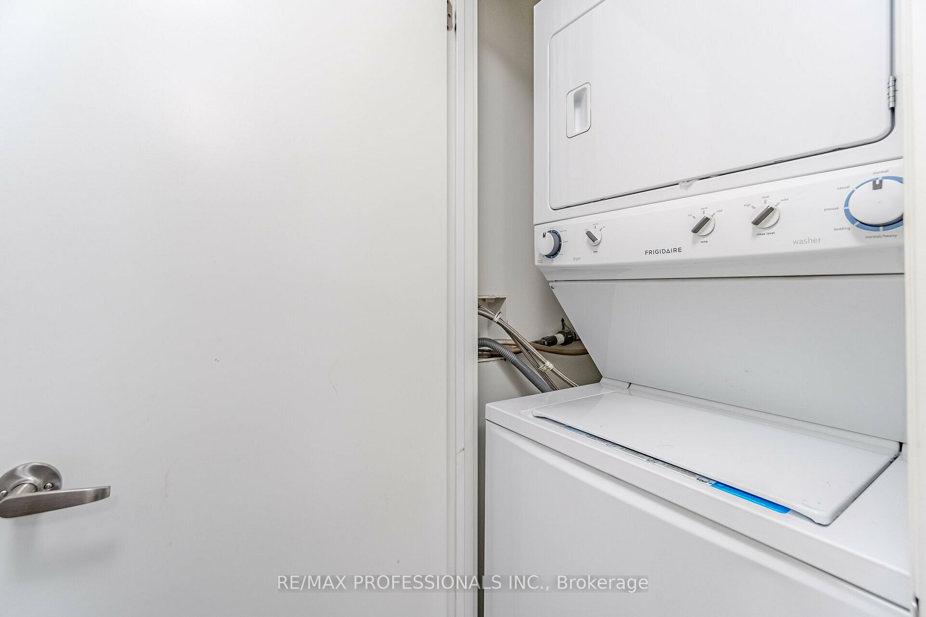 2A Queensbury Avenue, #102