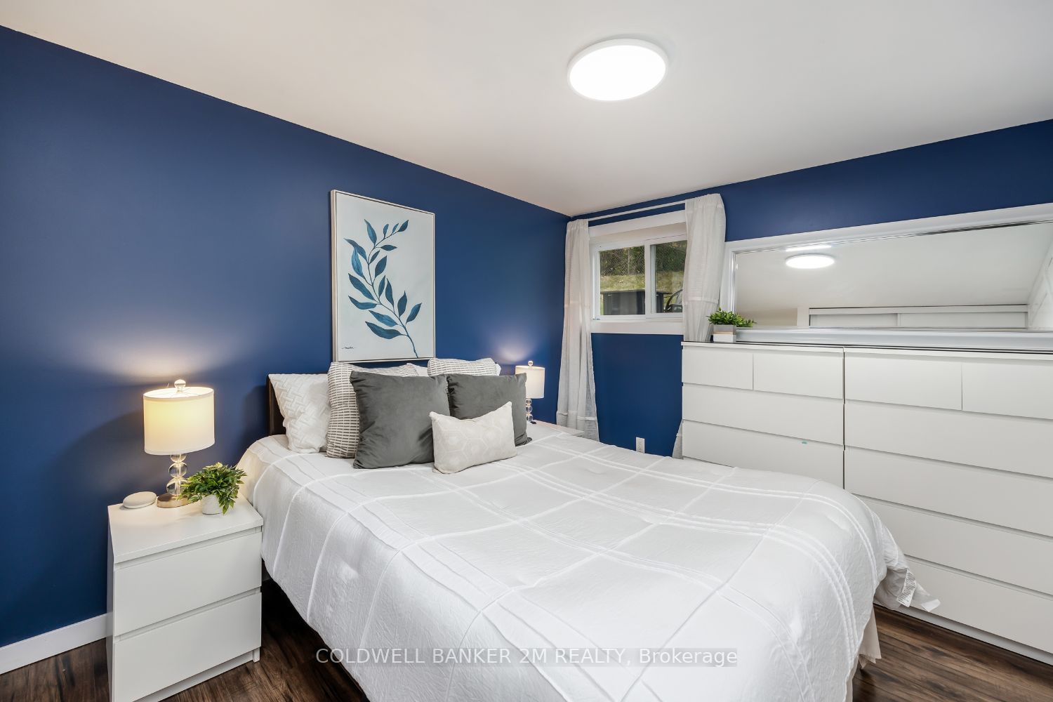 717 Attersley Dr