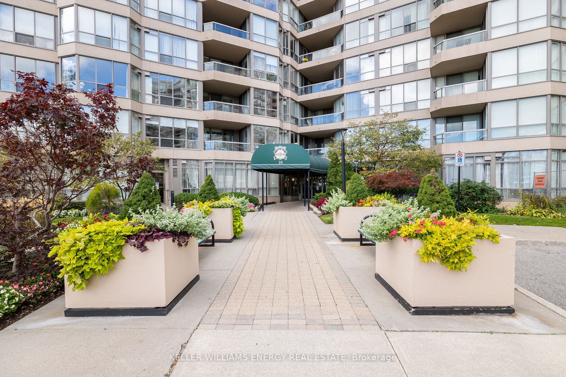 10 Guildwood Pkwy, #1120