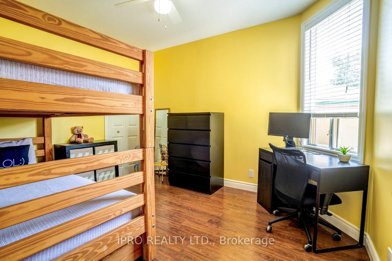 48 Pape Ave