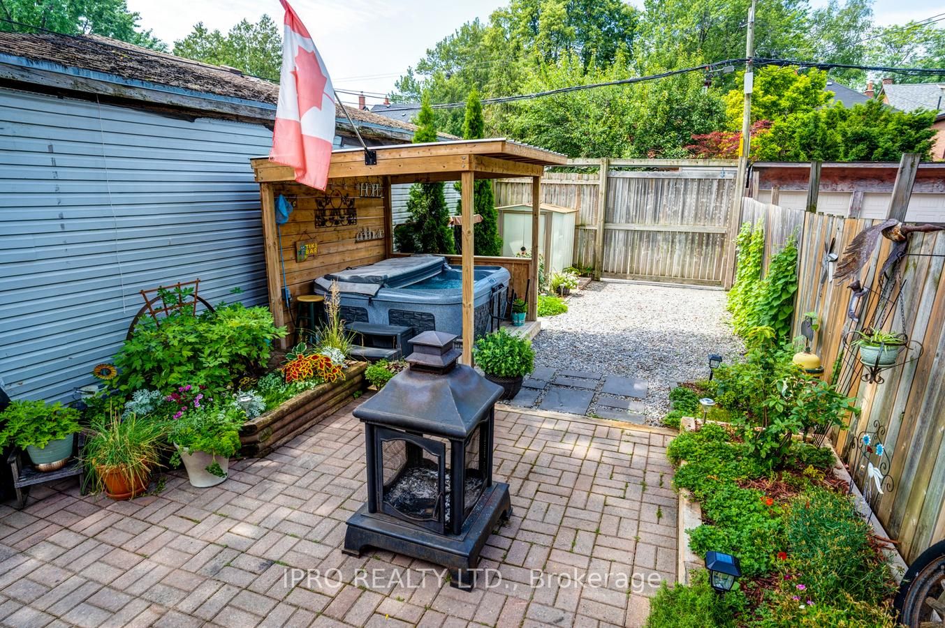 48 Pape Ave