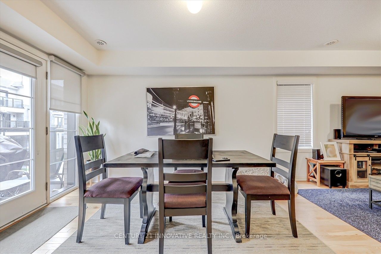 217 Lord Elgin Lane S
