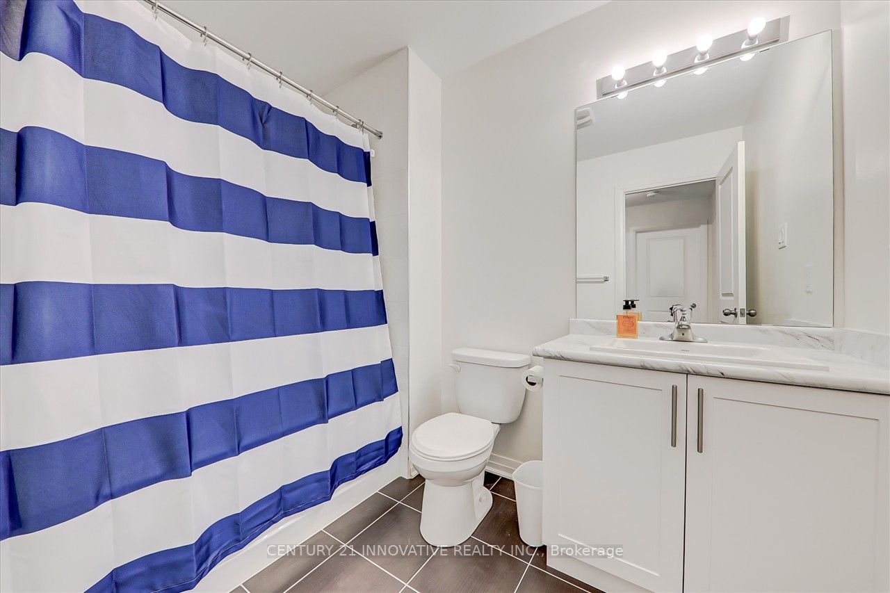 217 Lord Elgin Lane S