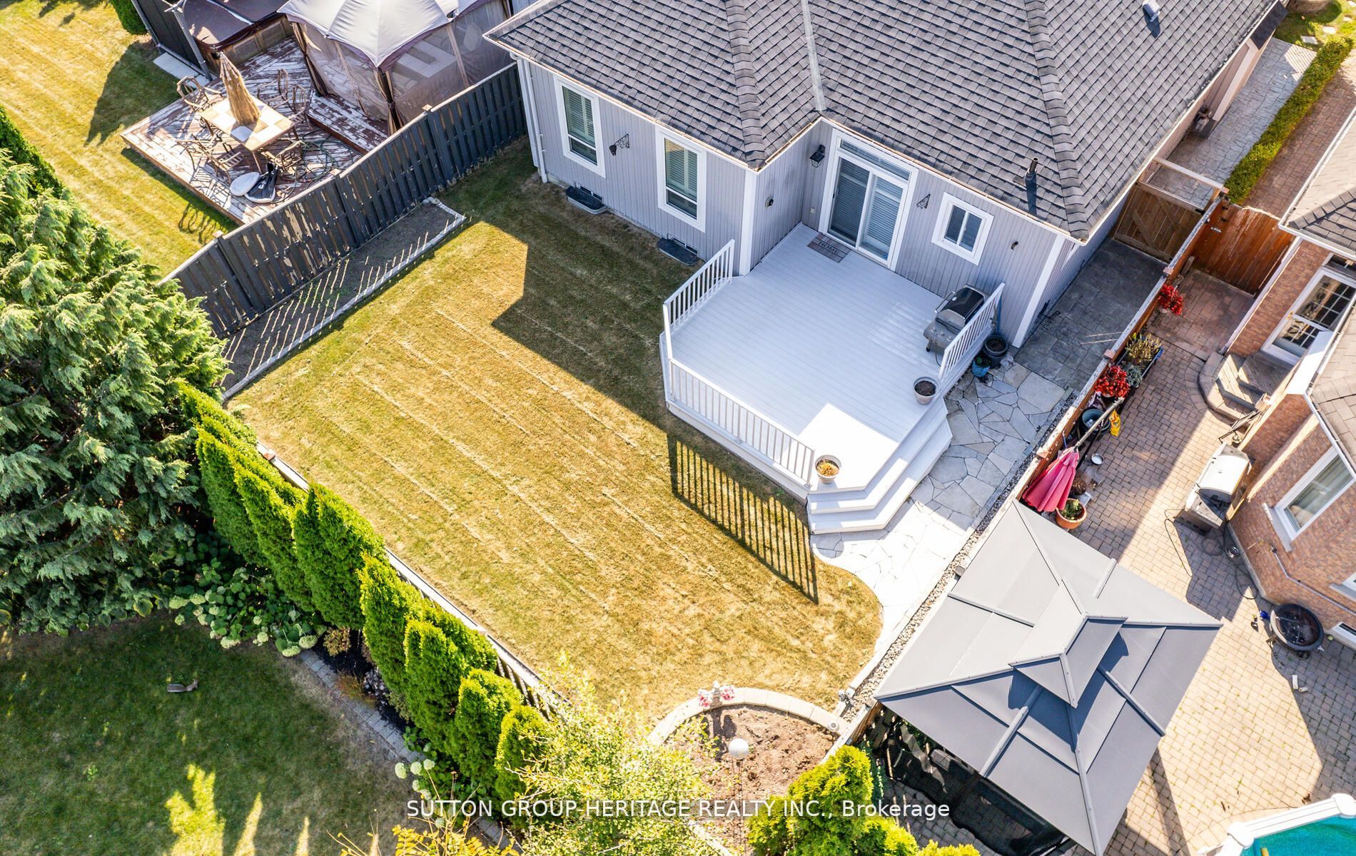 3 Penhurst Dr