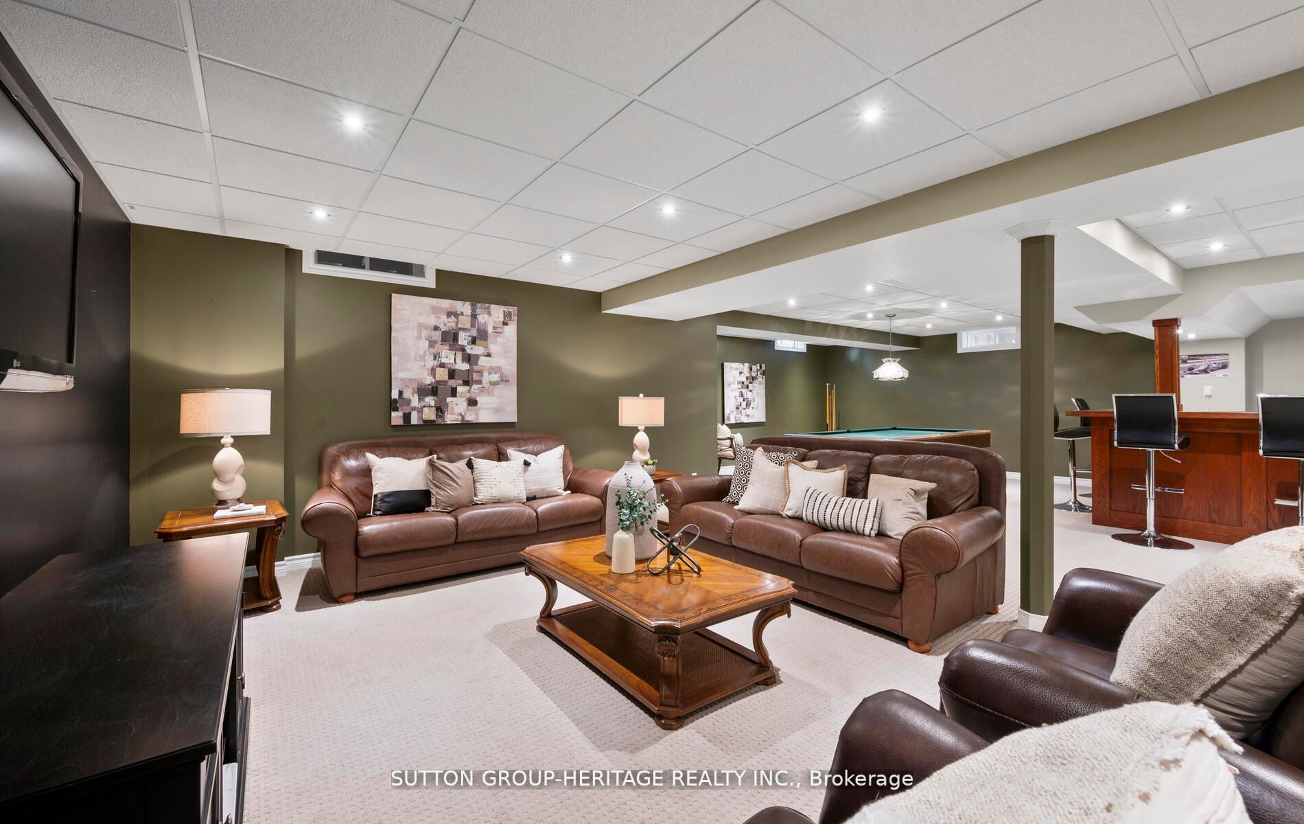3 Penhurst Dr