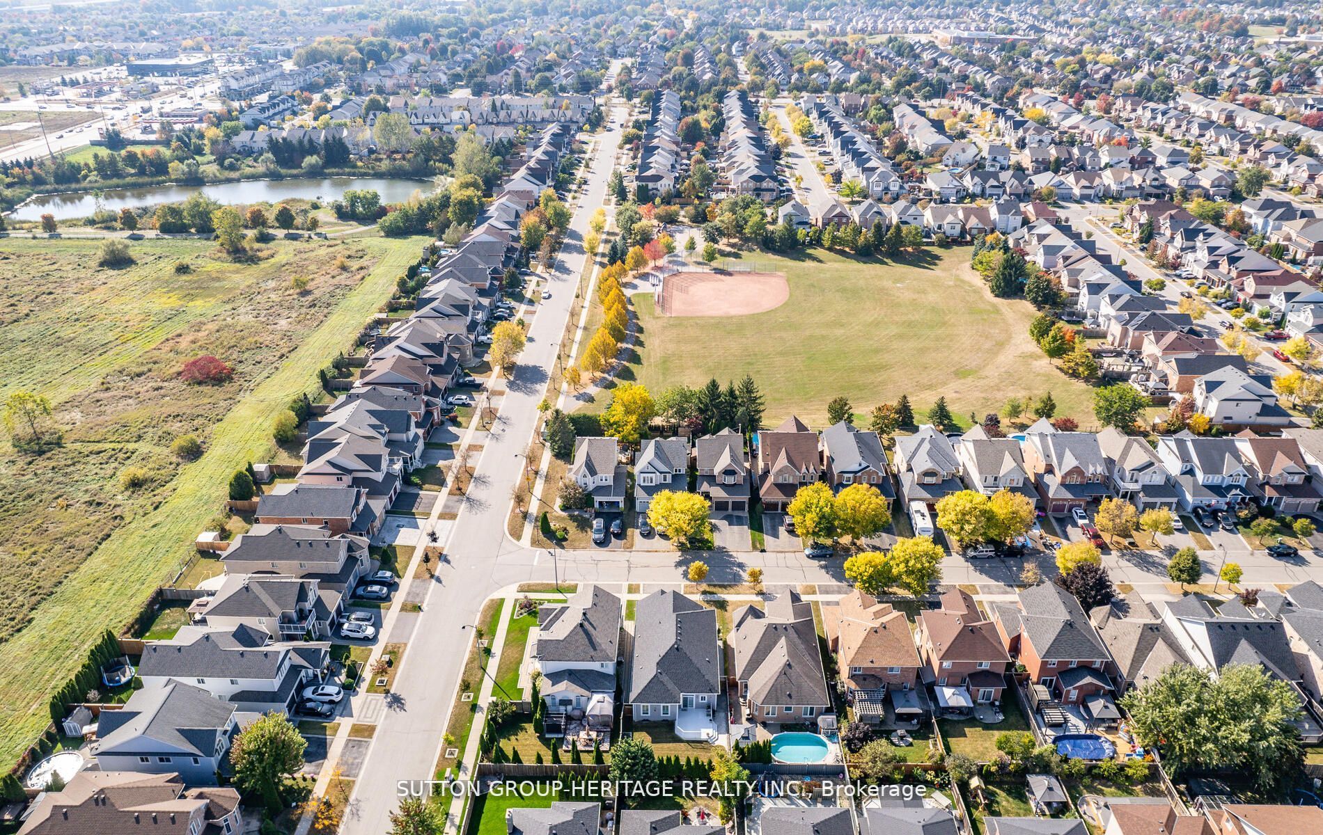 3 Penhurst Dr