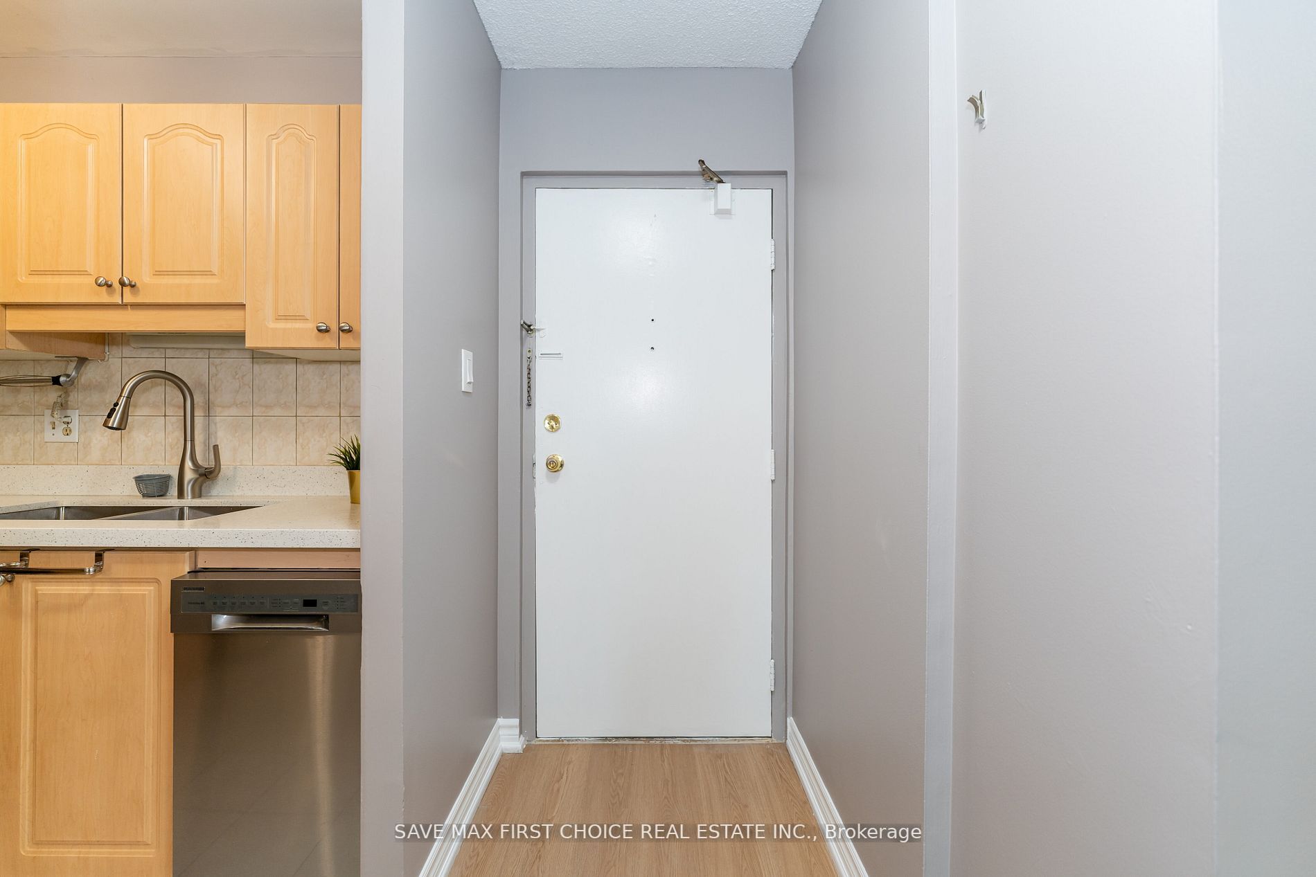 2500 Bridletowne Circle, #106