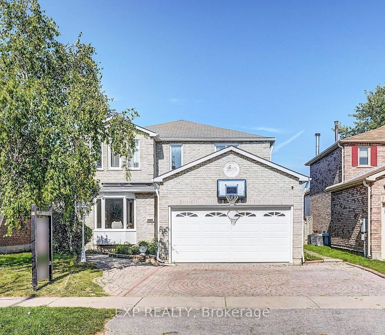 1564 Somergrove Cres