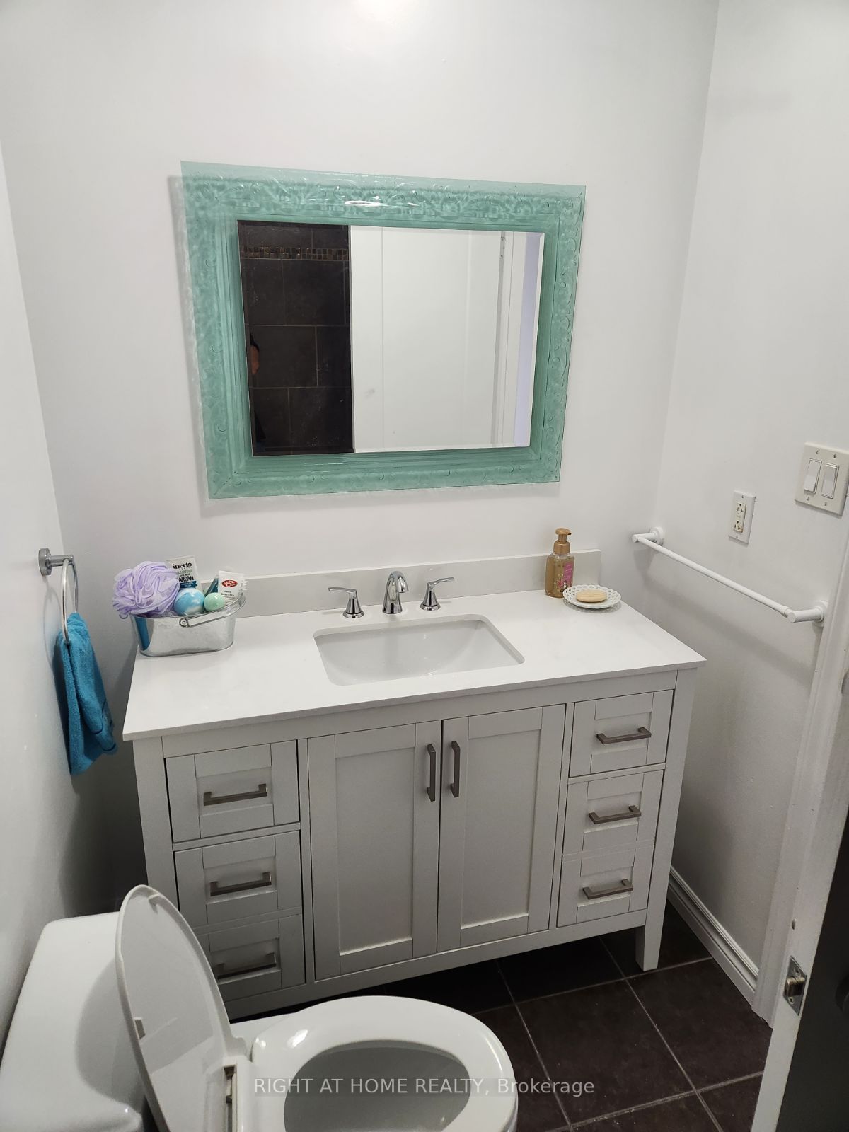 960 Glen St, #31