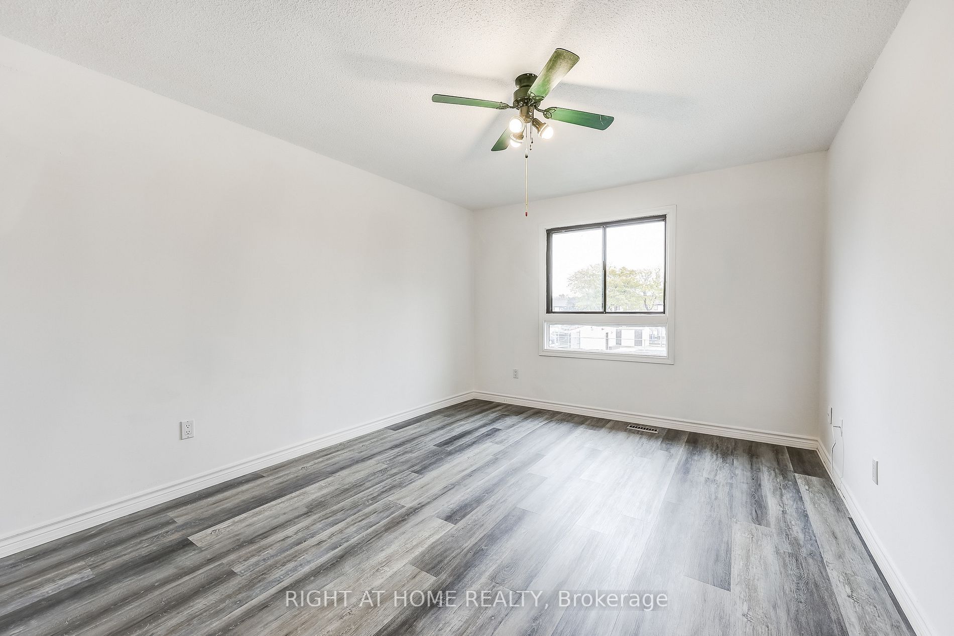 960 Glen St, #31