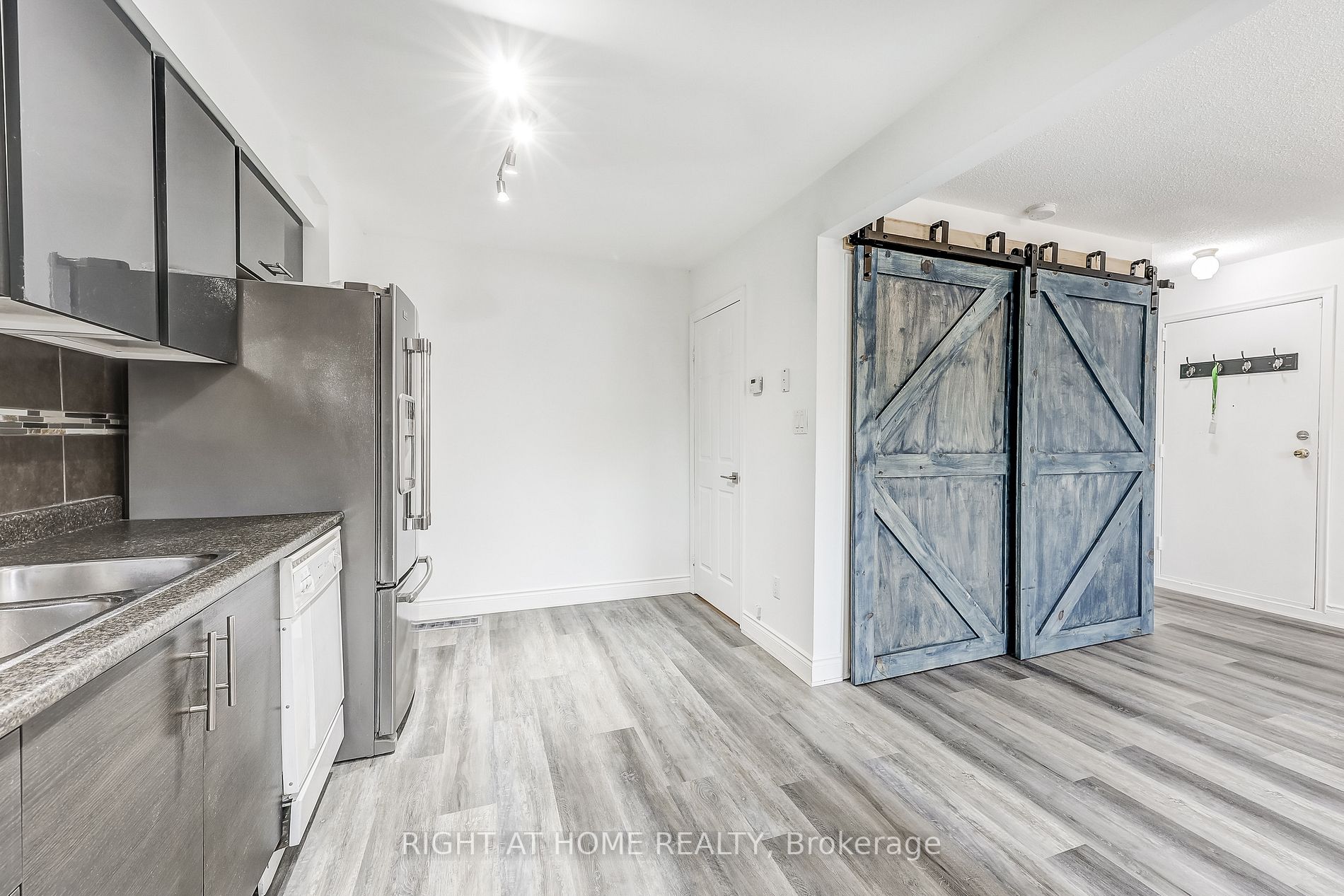 960 Glen St, #31