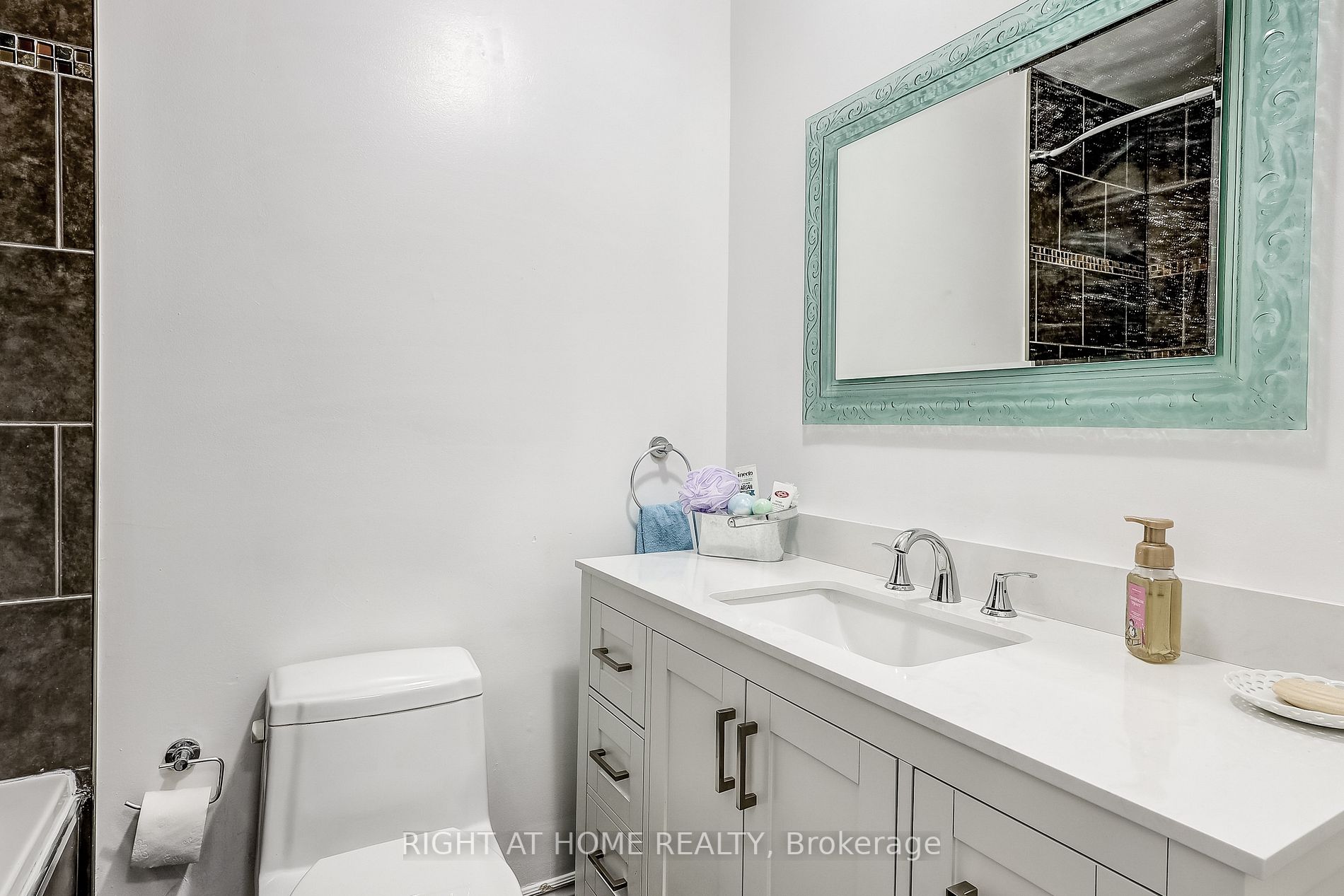 960 Glen St, #31