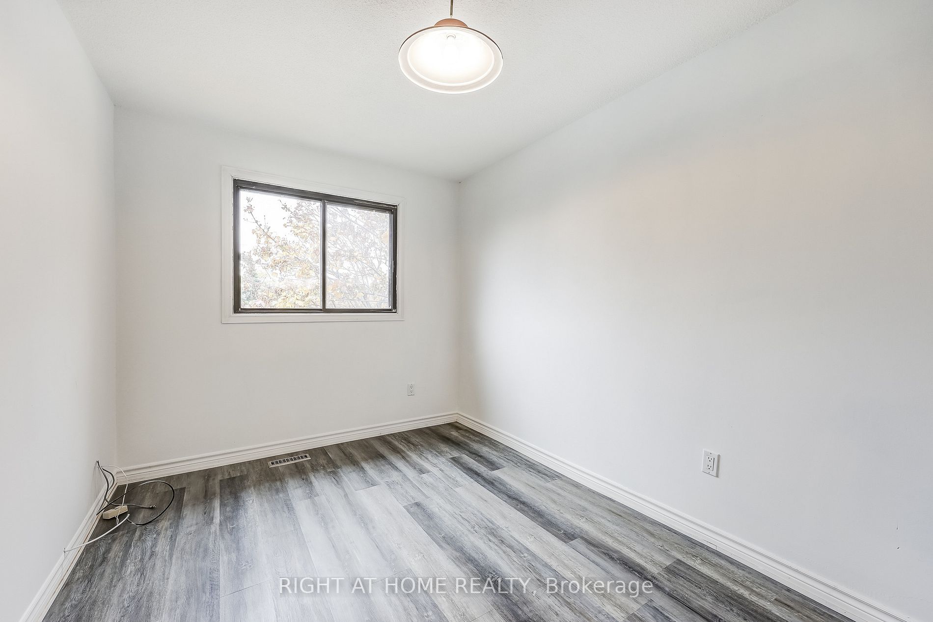 960 Glen St, #31