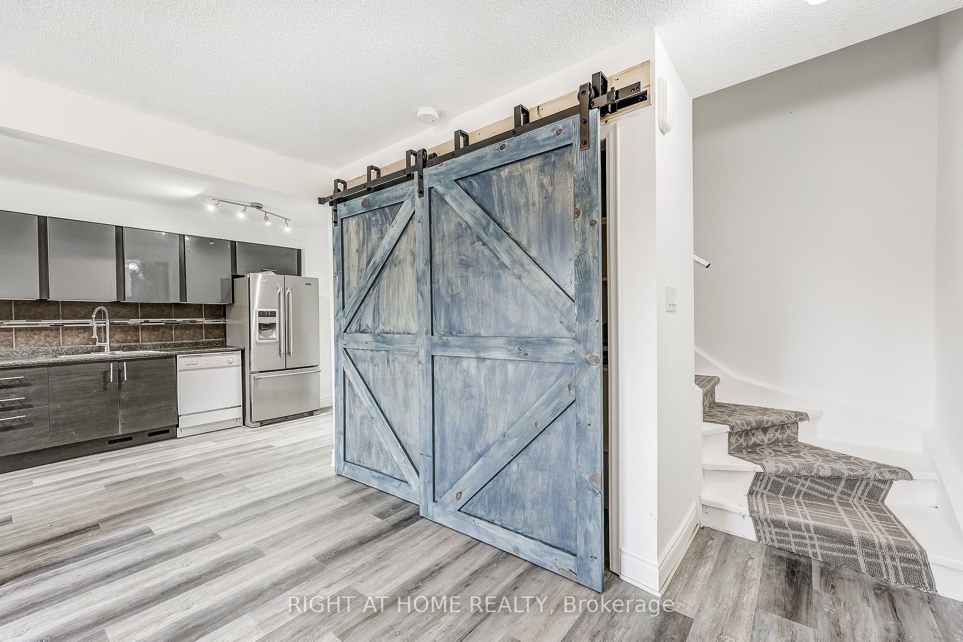 960 Glen St, #31