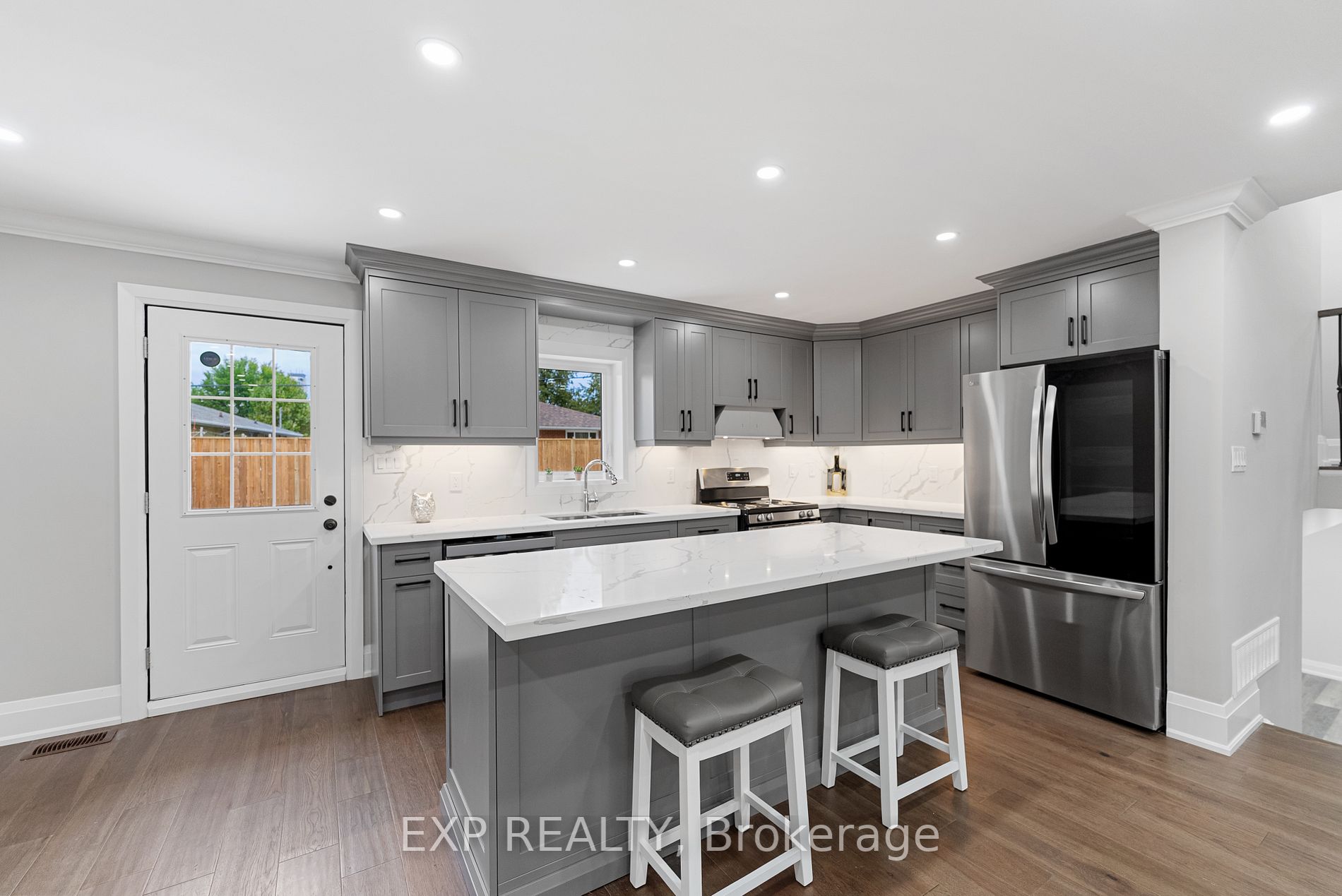 5 Wincrest Dr