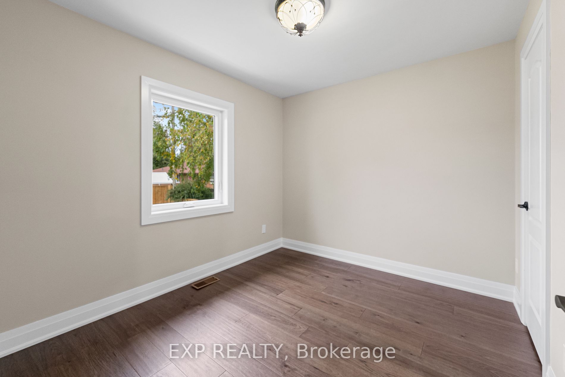 5 Wincrest Dr