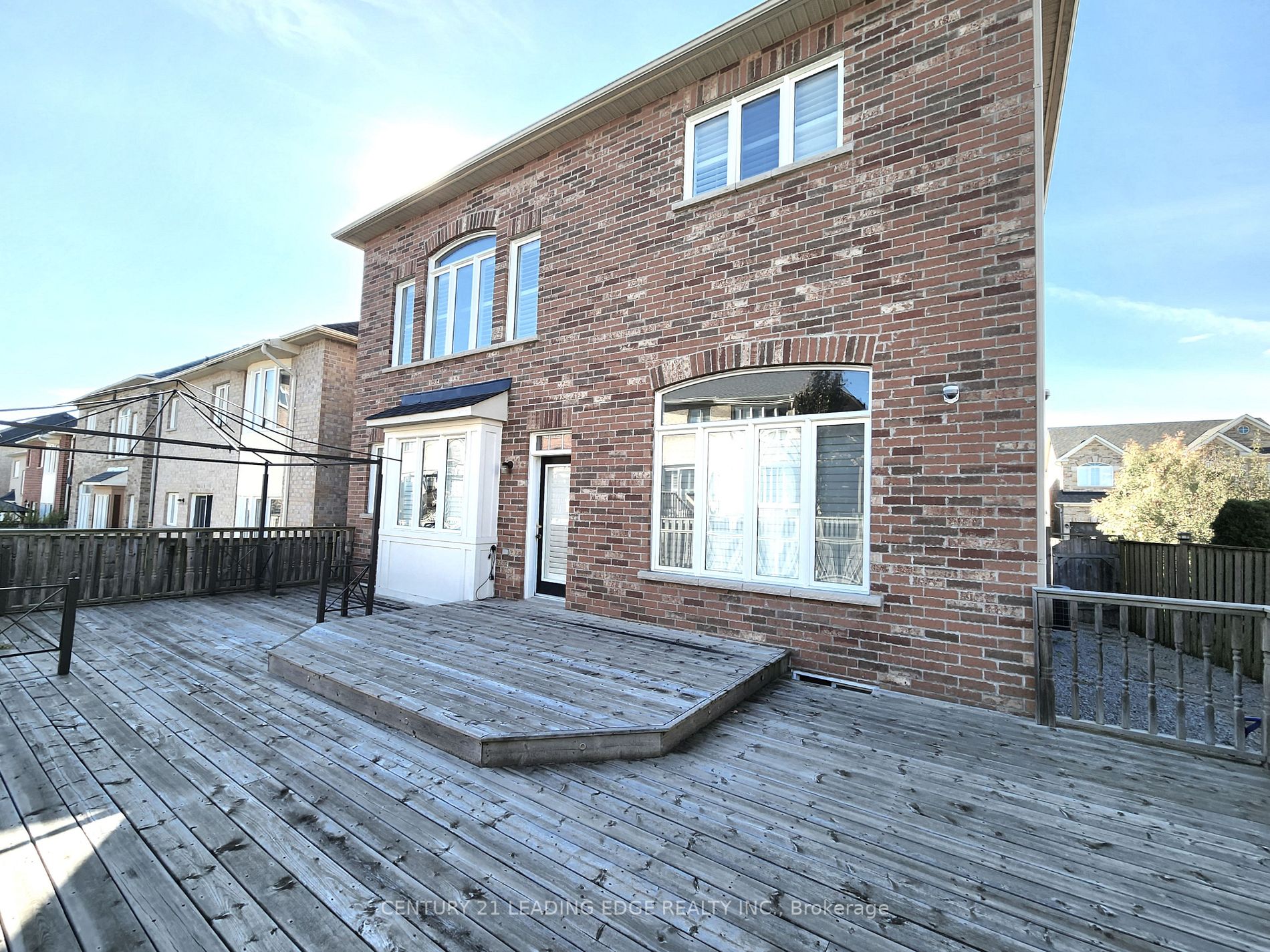 24 Carberry Cres