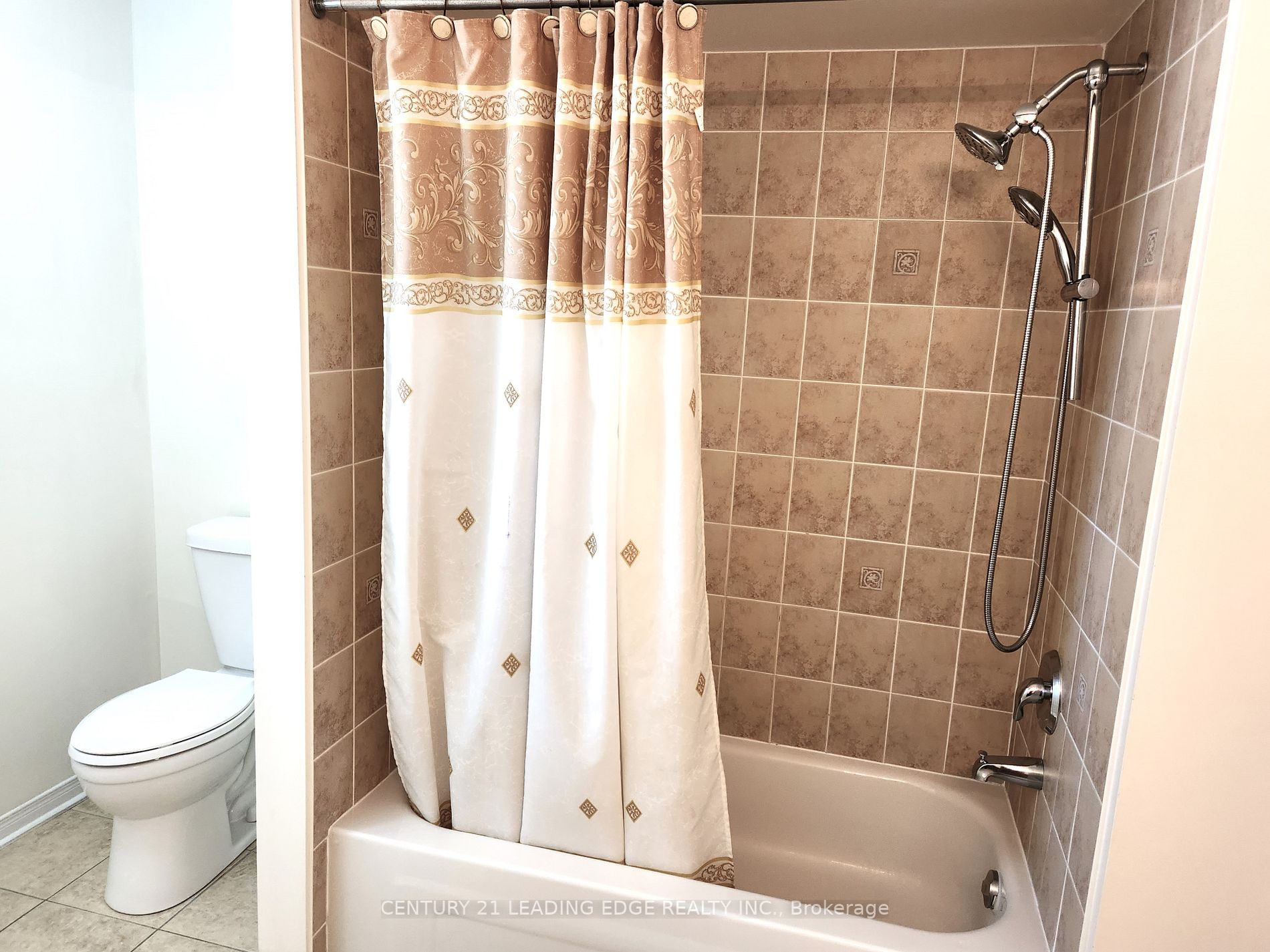 24 Carberry Cres