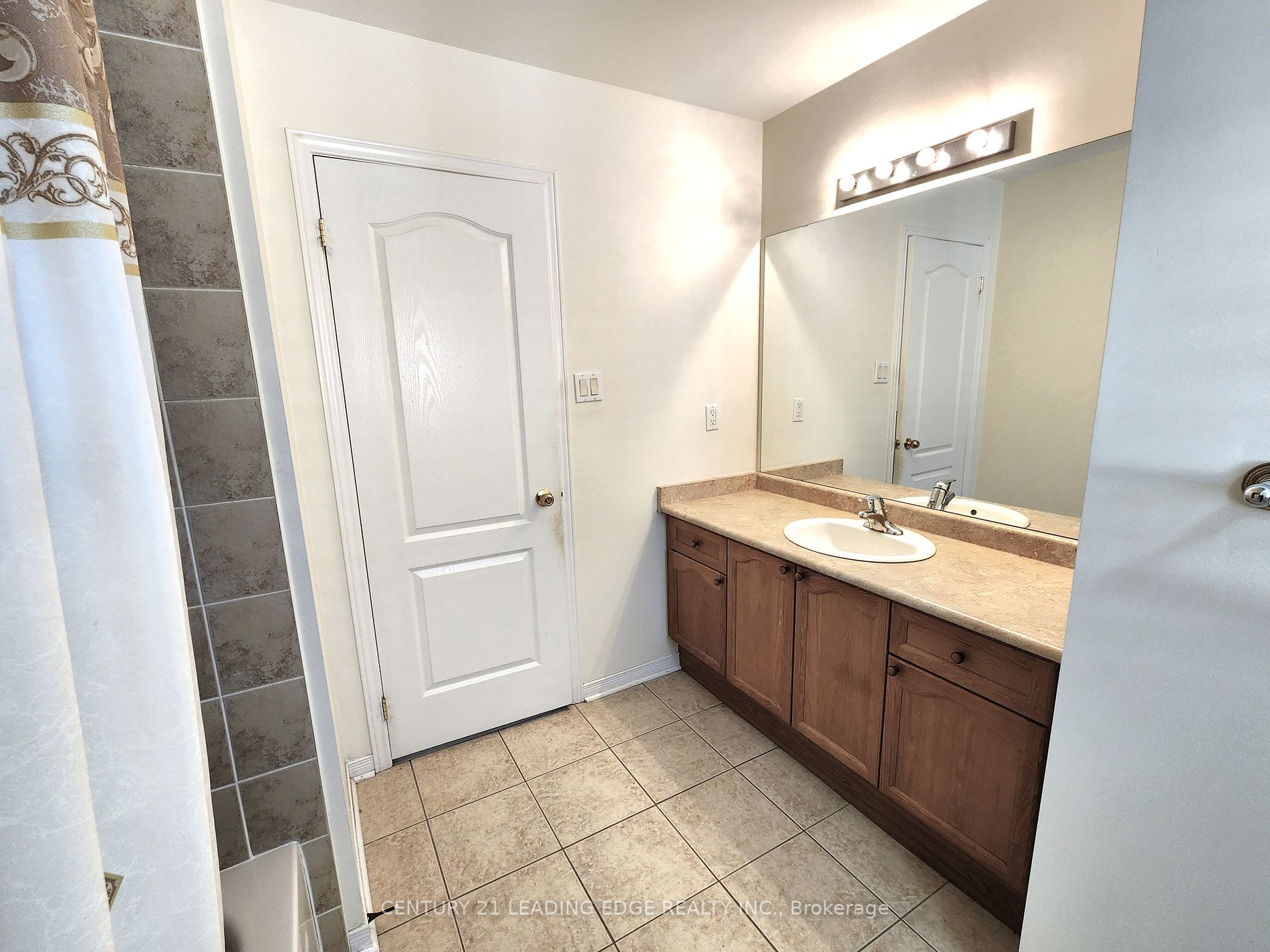24 Carberry Cres