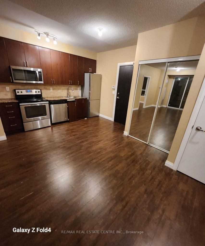 22 East Haven Dr, #536