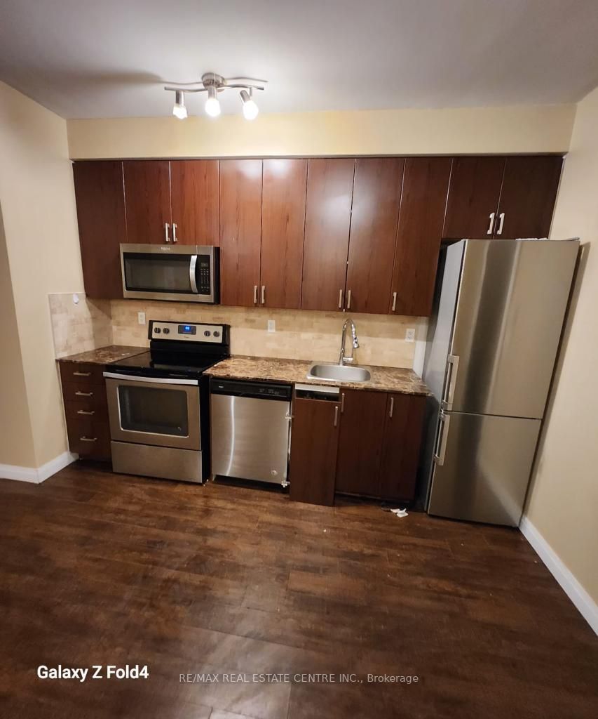 22 East Haven Dr, #536