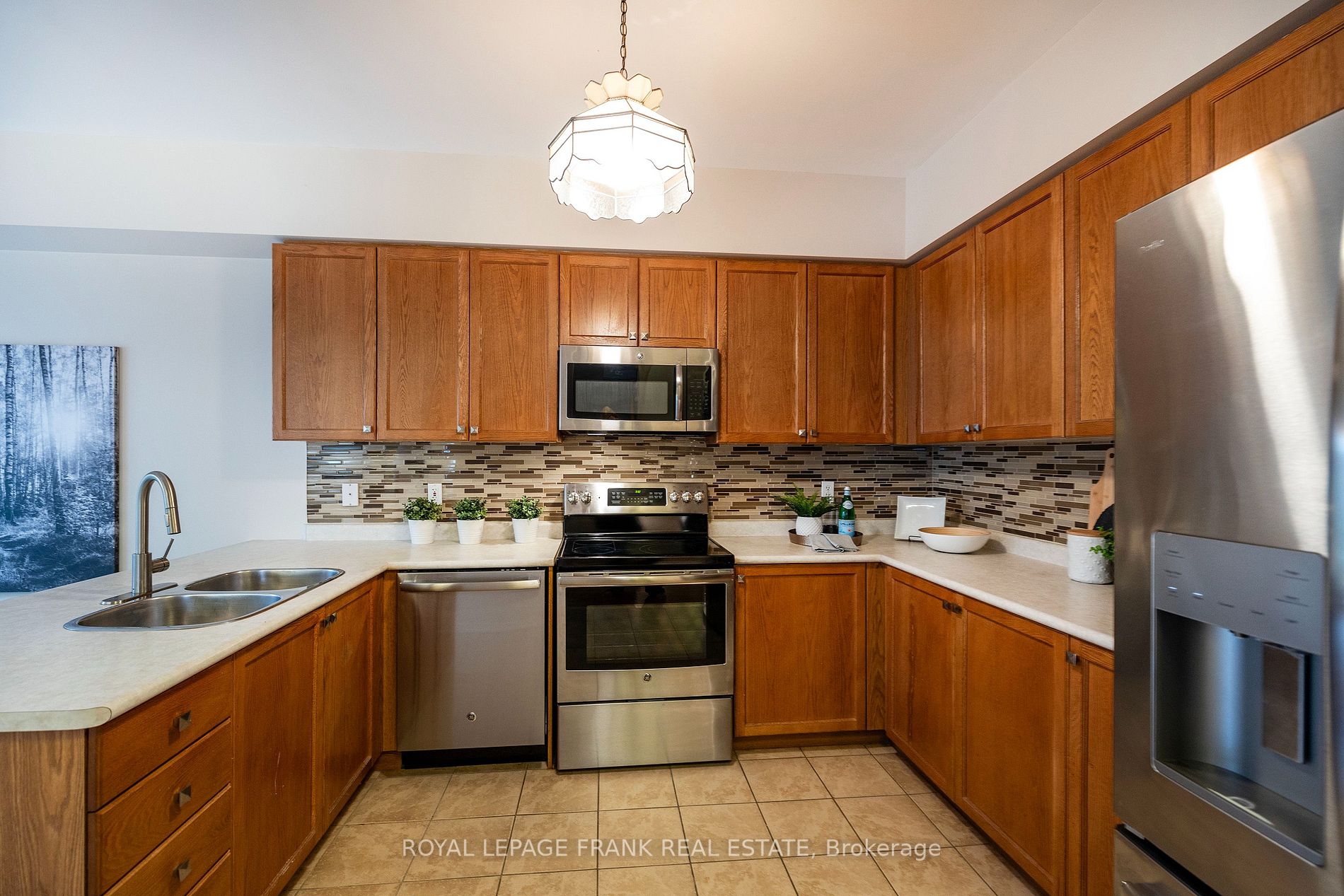 100 Trudeau Dr