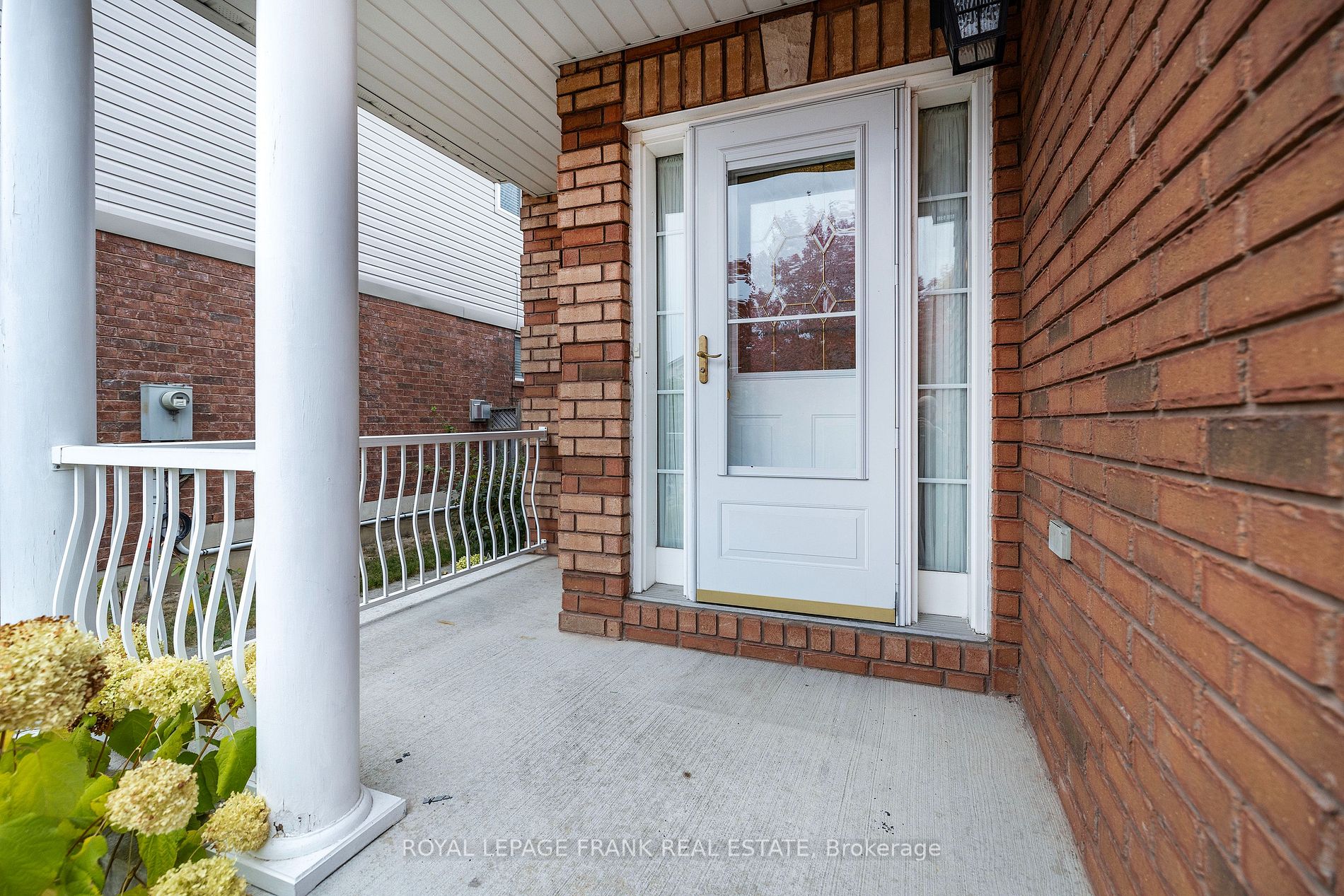 100 Trudeau Dr