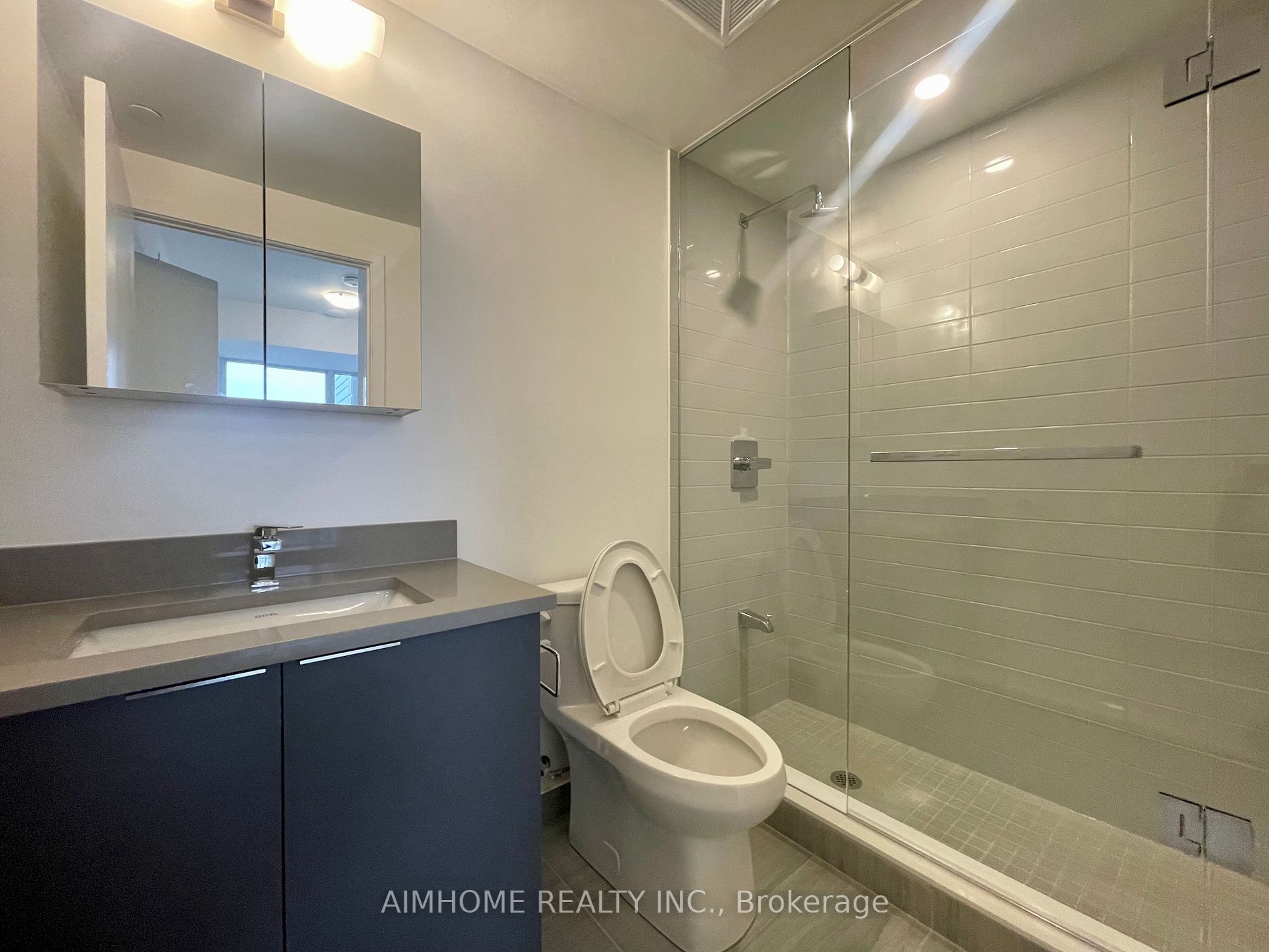 2033 Kennedy Rd, #610