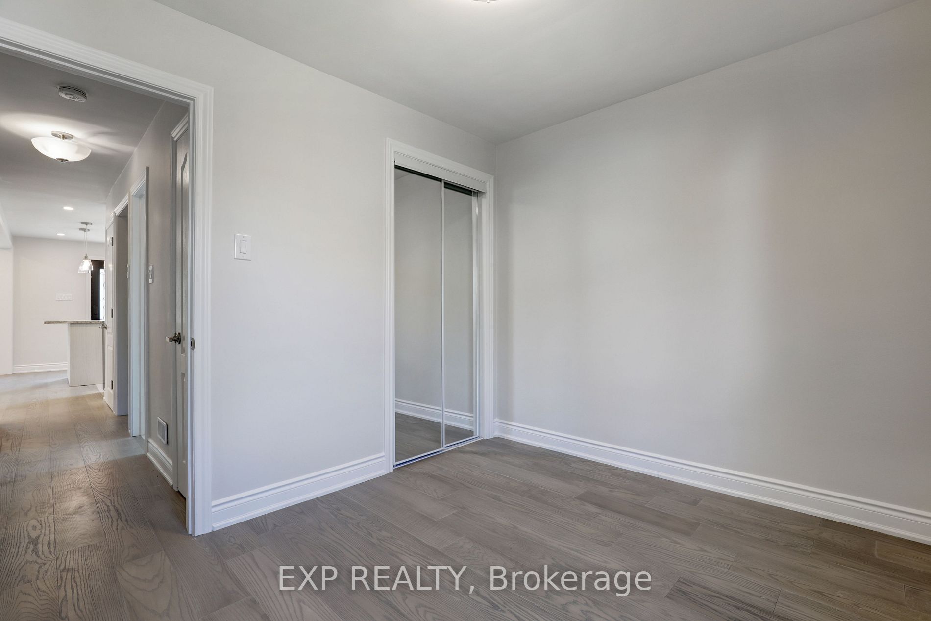 432 Mortimer Ave