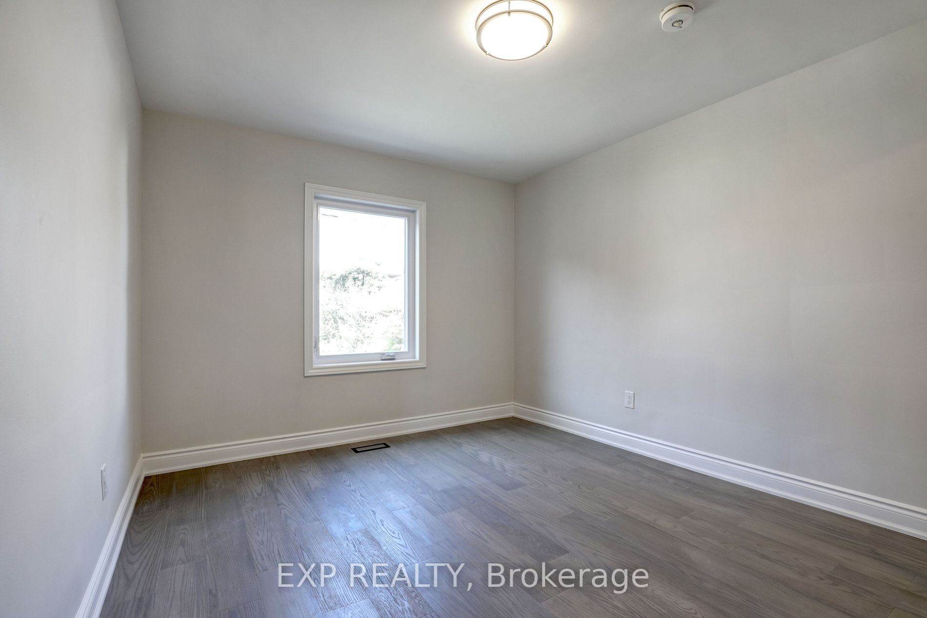 432 Mortimer Ave