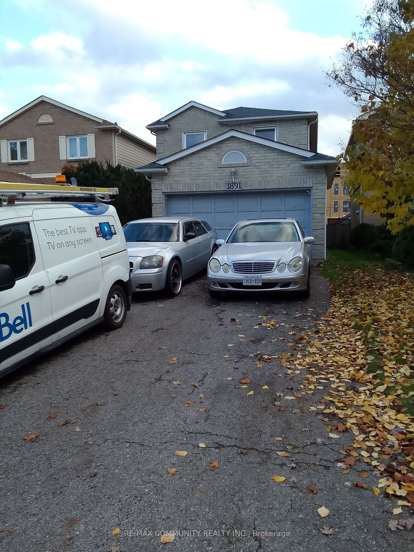 1891 Larksmere Crt