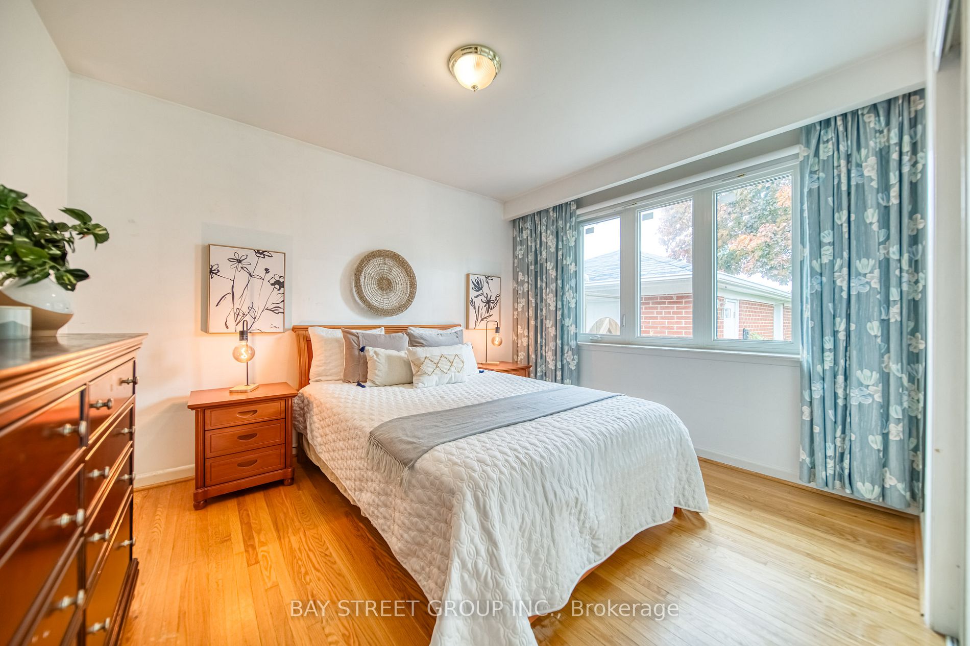 67 Araman Dr