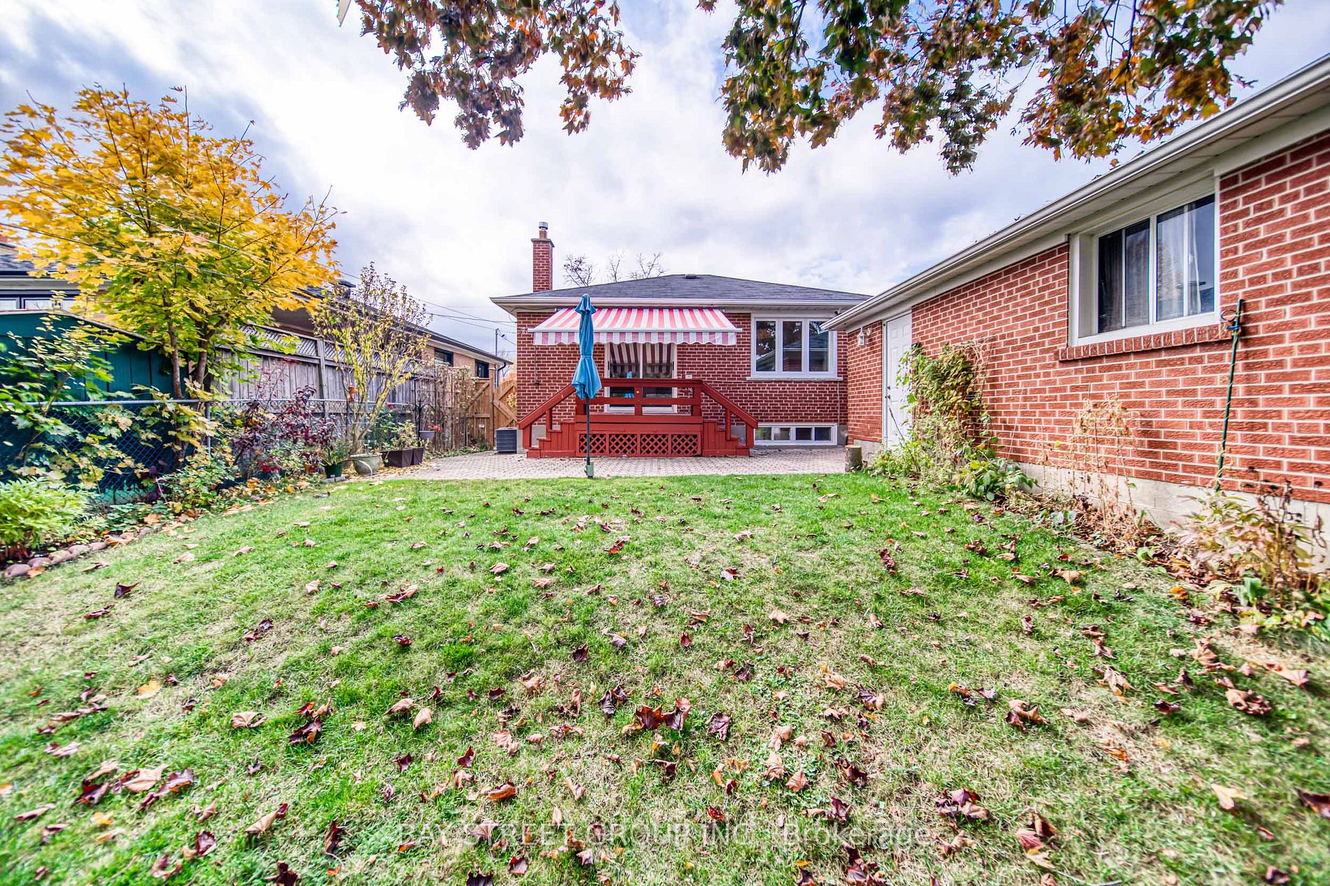 67 Araman Dr