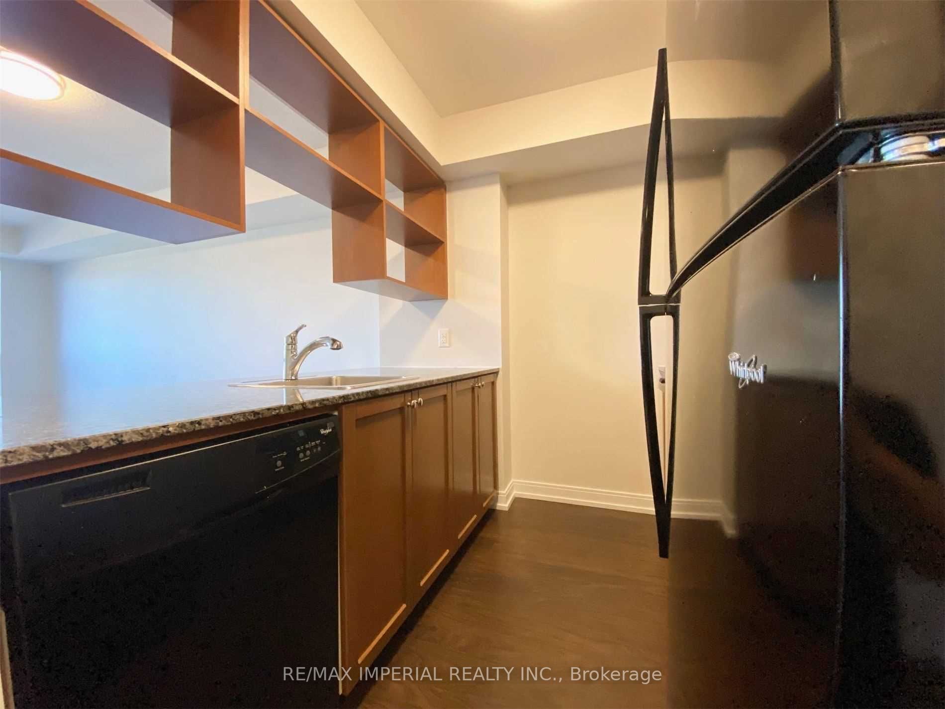 151 Village Green Sq, #2609