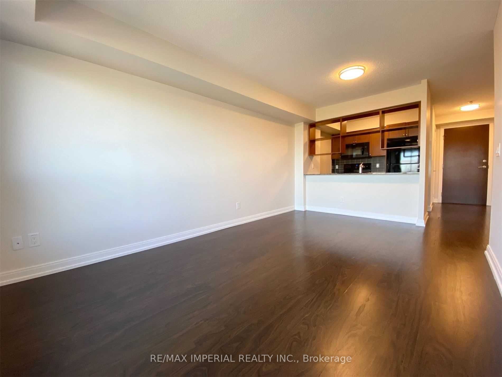 151 Village Green Sq, #2609