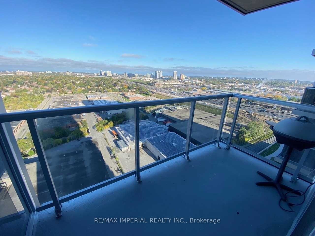 151 Village Green Sq, #2609