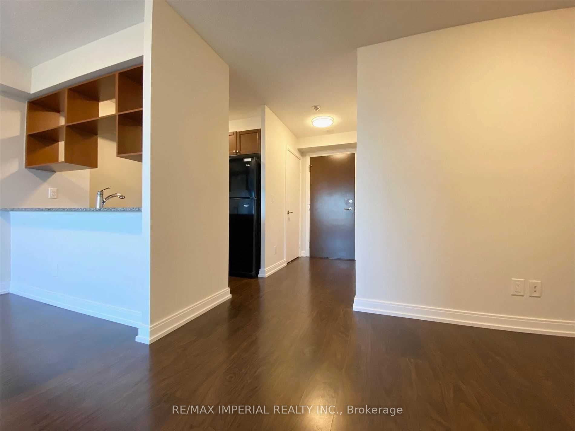 151 Village Green Sq, #2609
