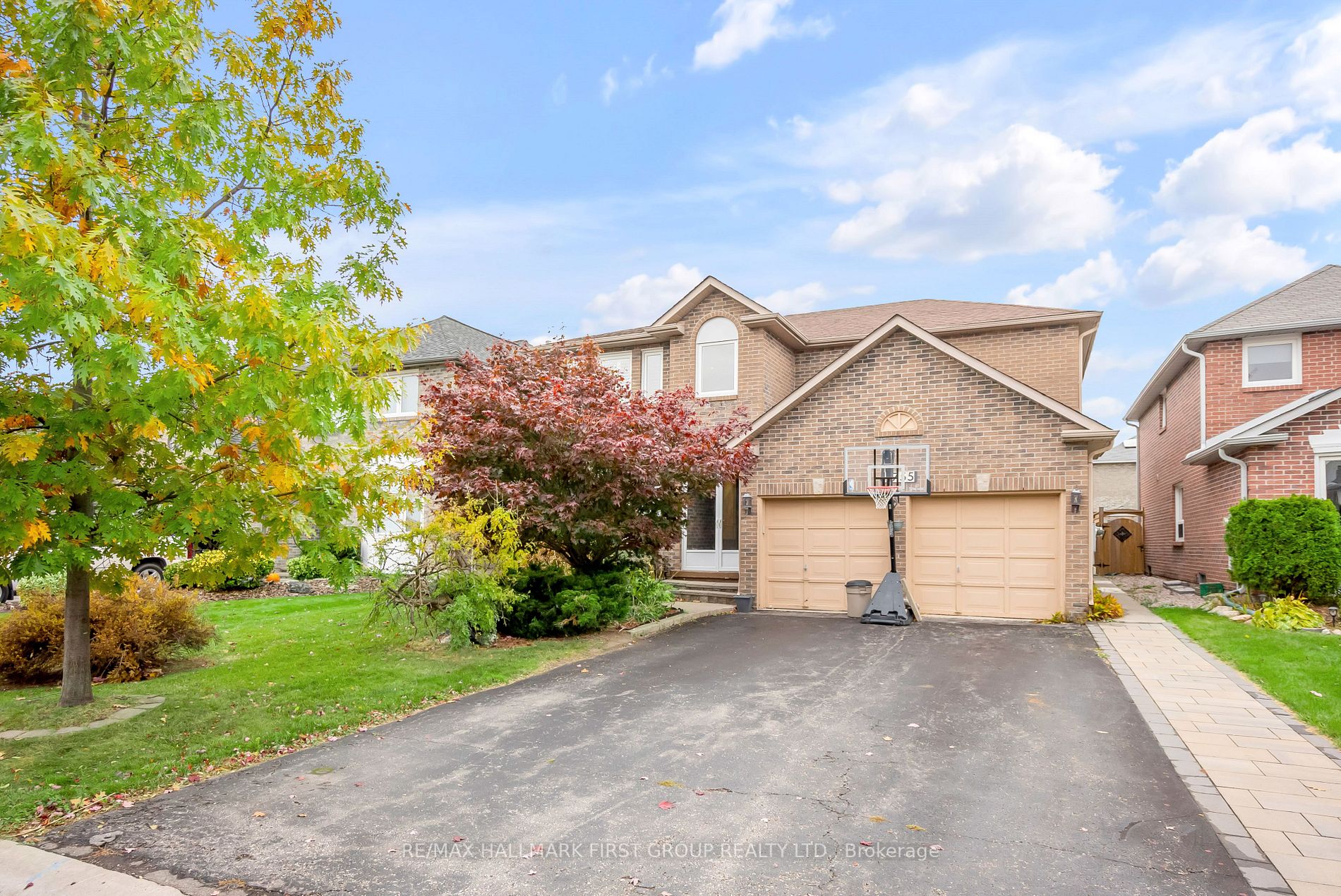 1755 Broadoak Crescent