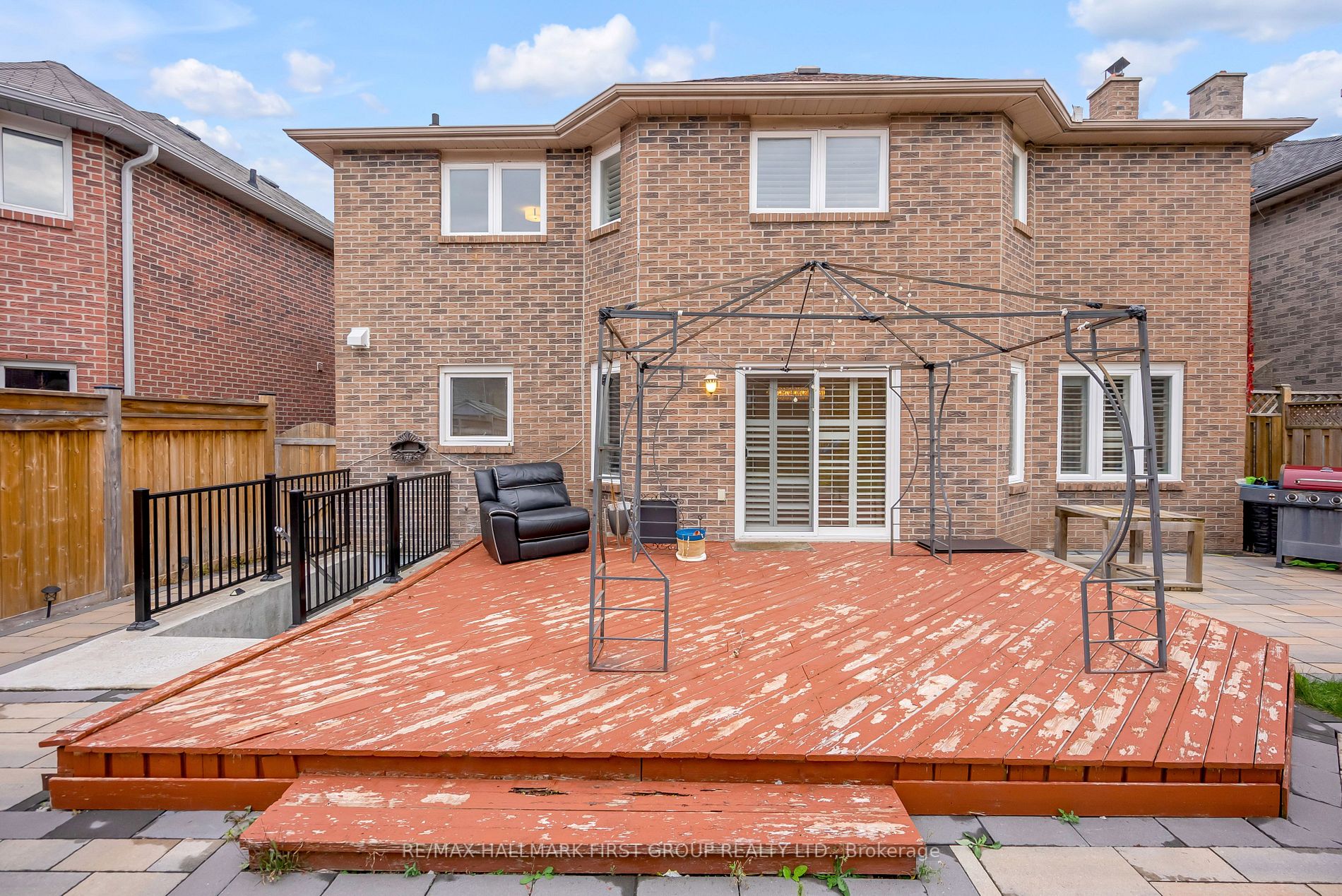 1755 Broadoak Crescent