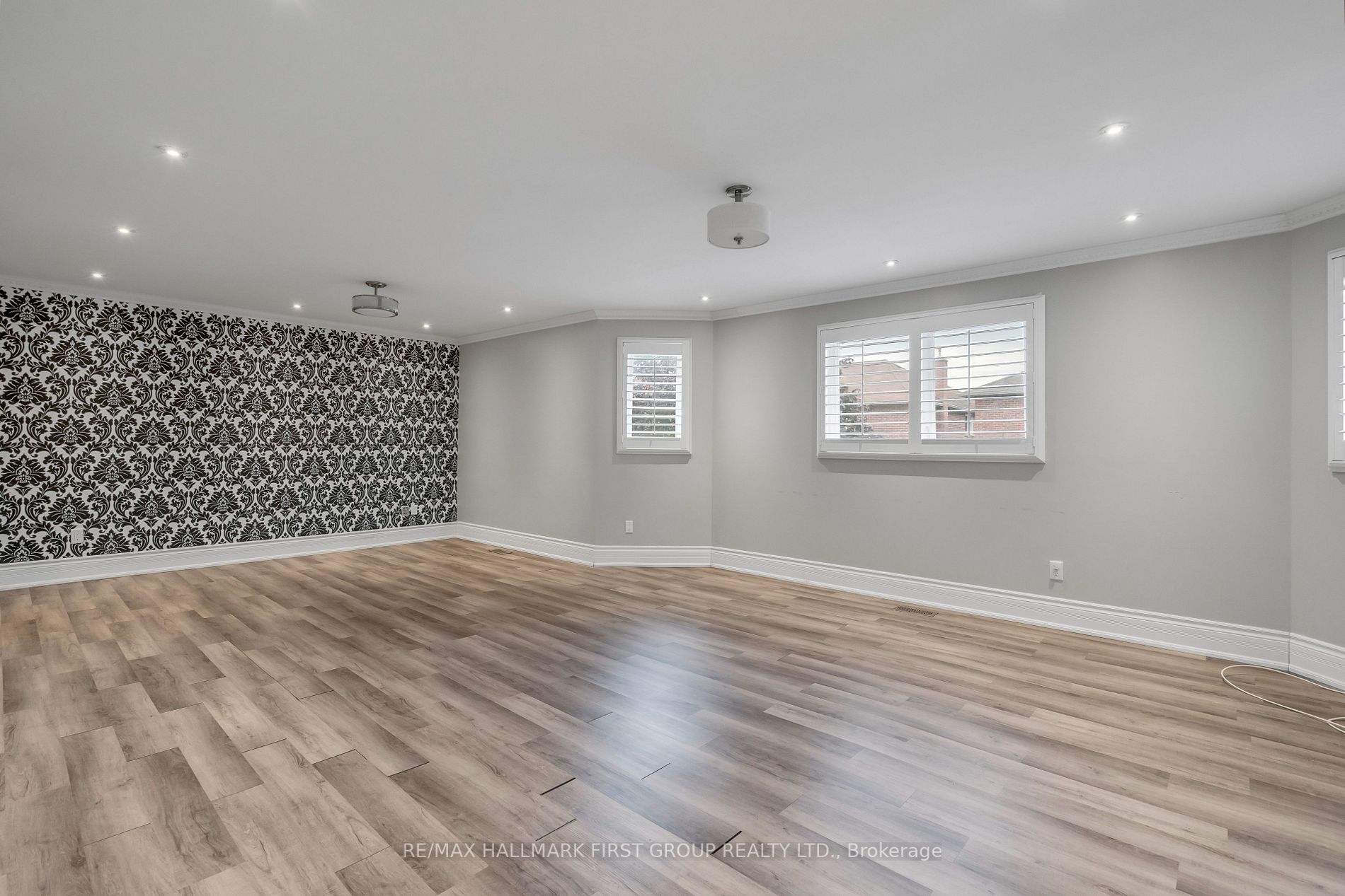 1755 Broadoak Crescent