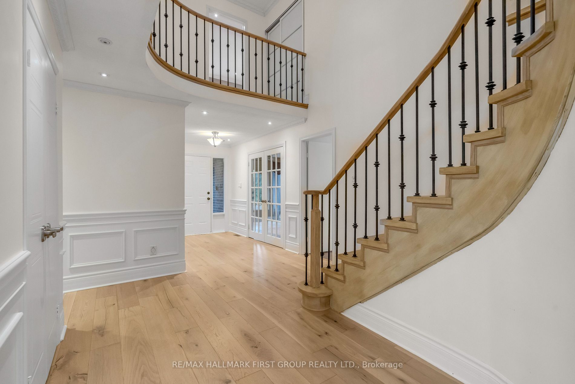 1755 Broadoak Crescent