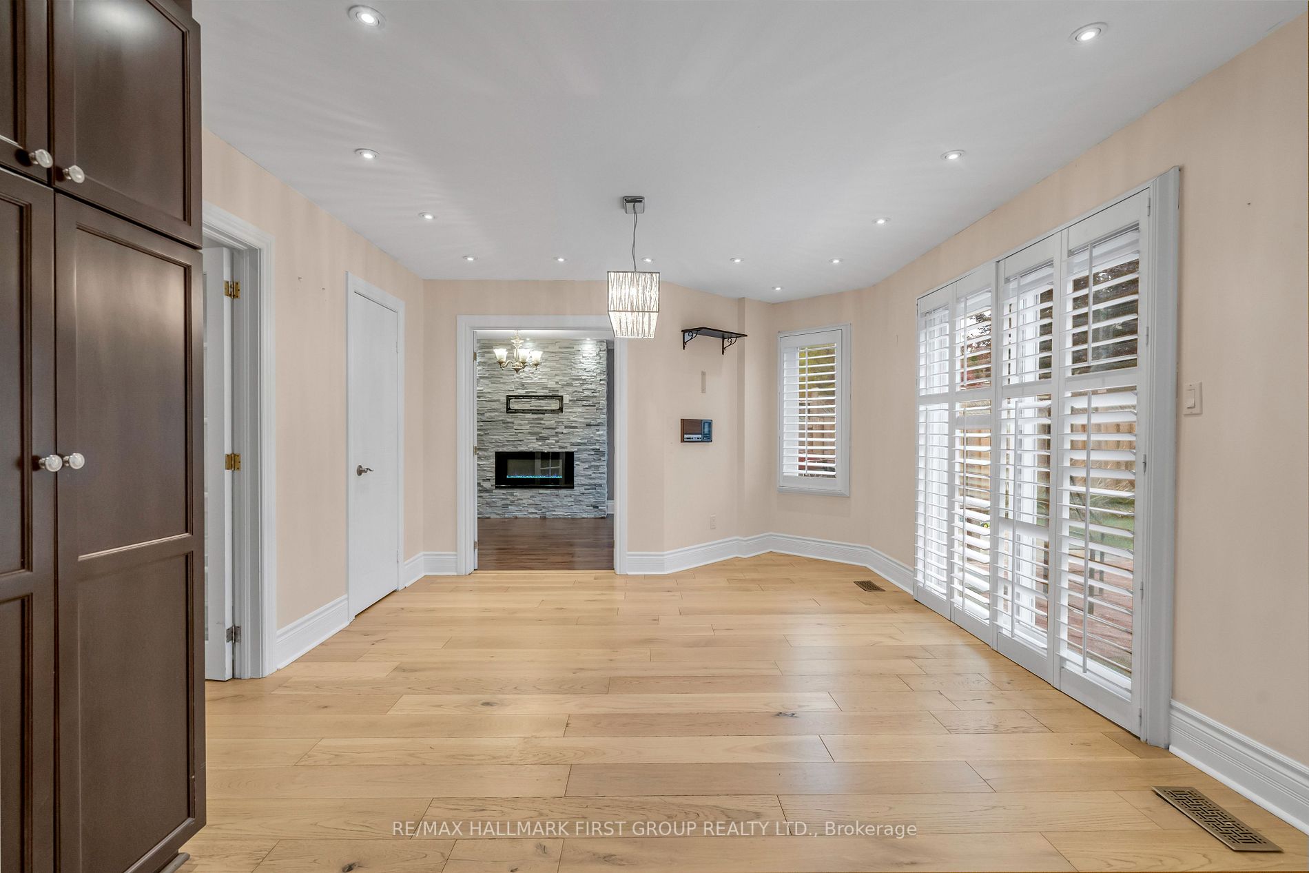 1755 Broadoak Crescent