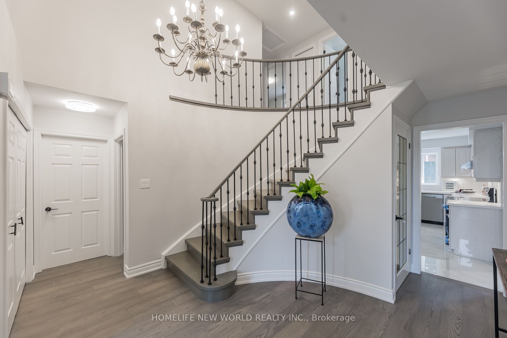 11 Hialeah Cres