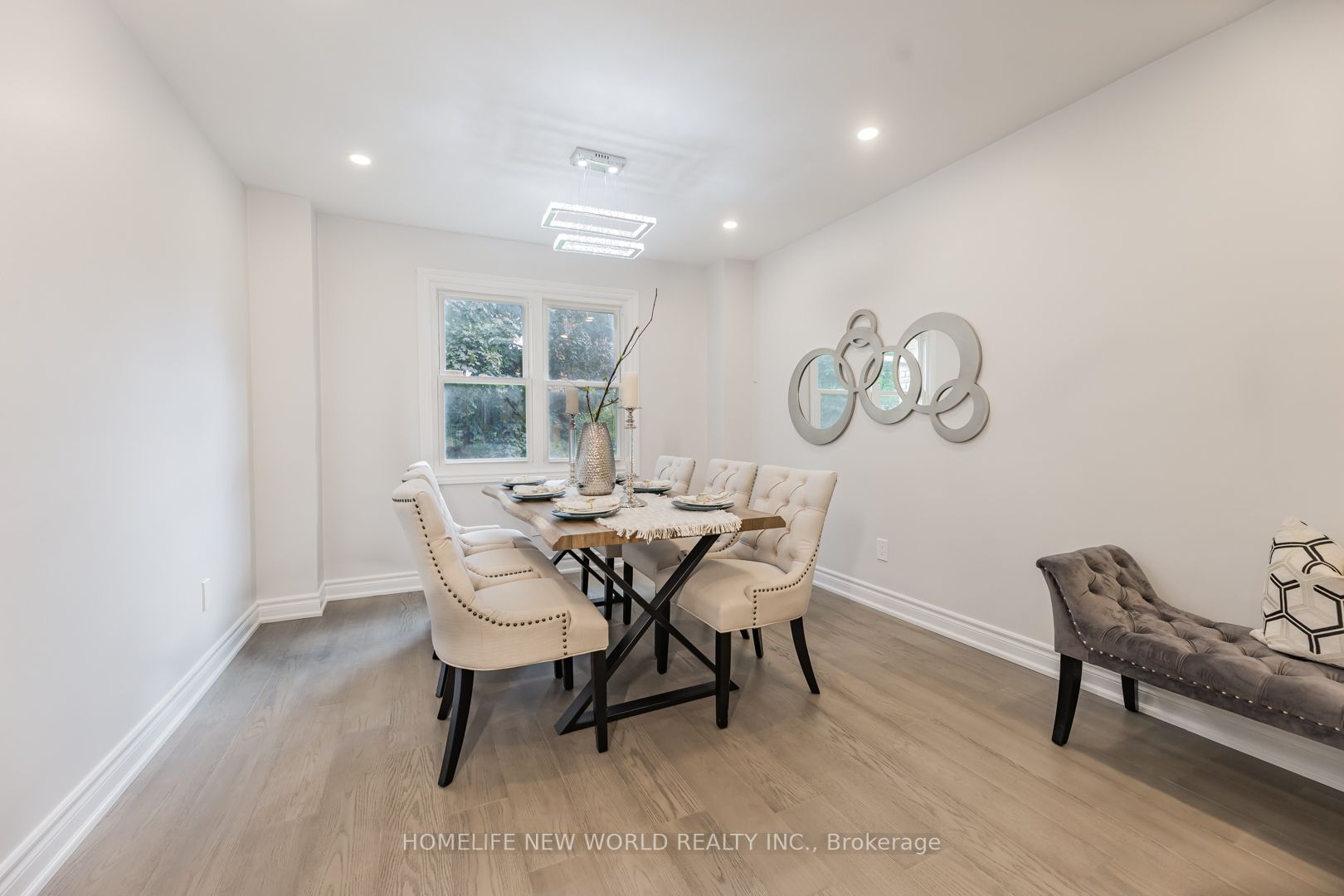 11 Hialeah Cres