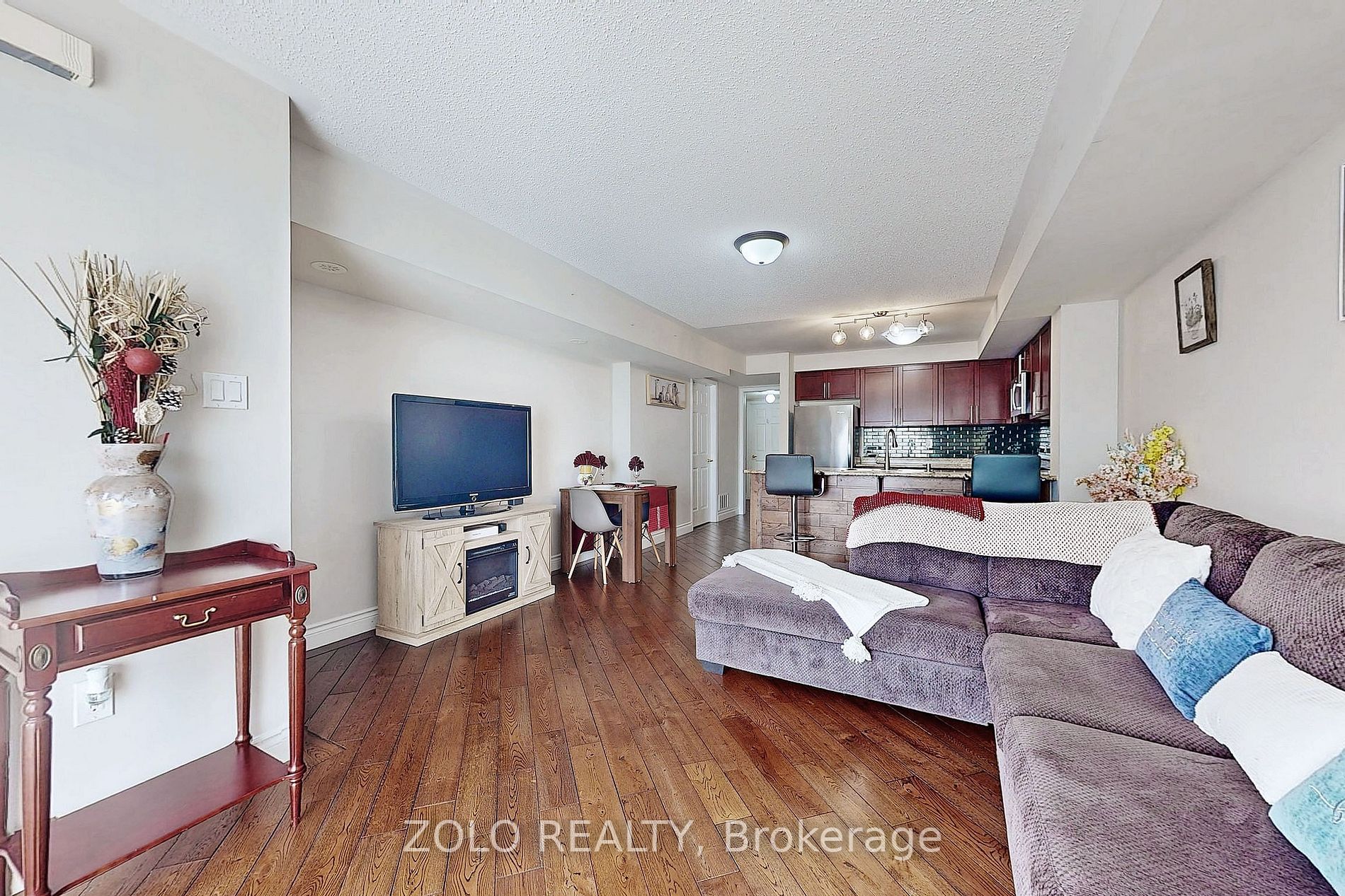 182 Kingston Road W, #60