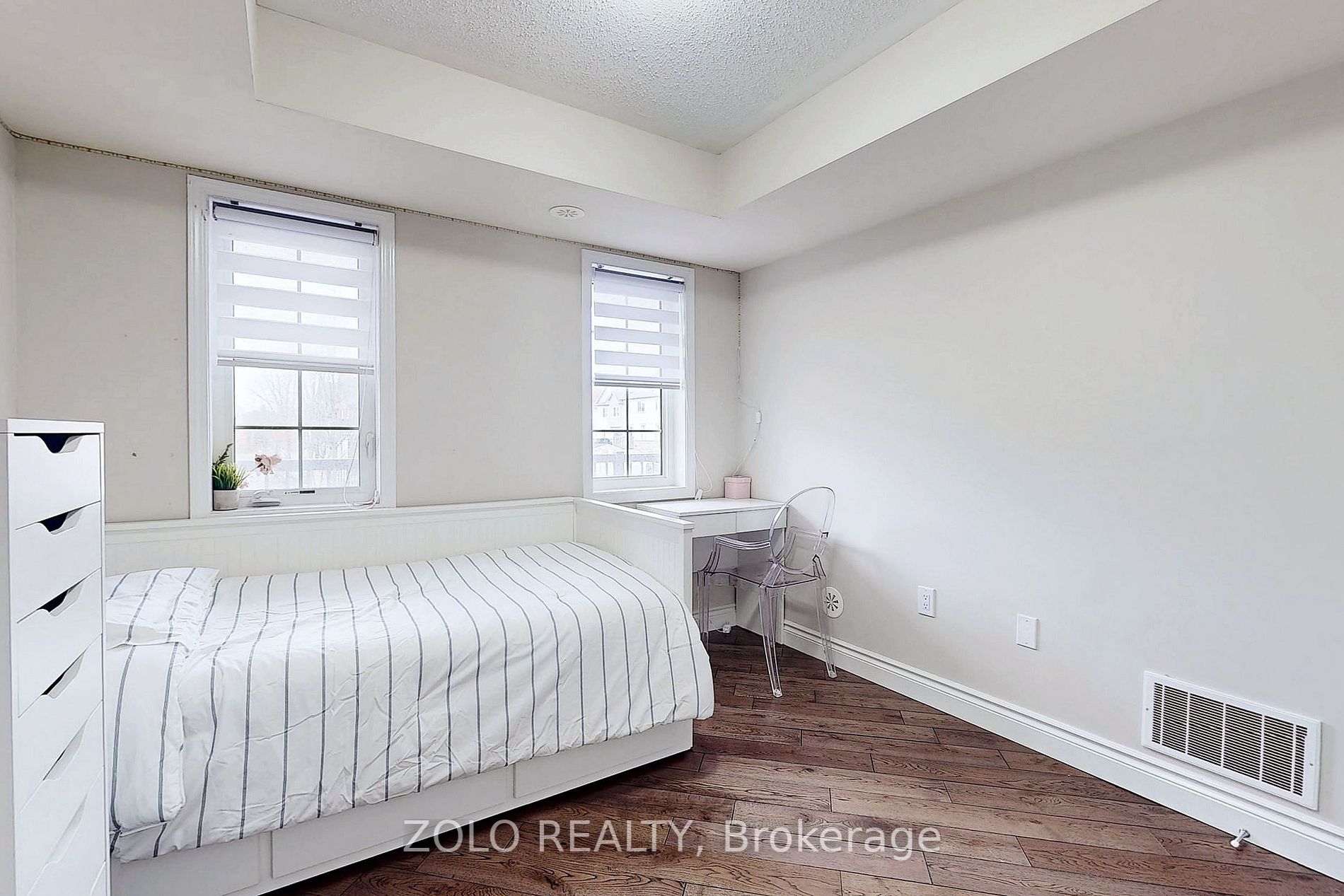 182 Kingston Road W, #60