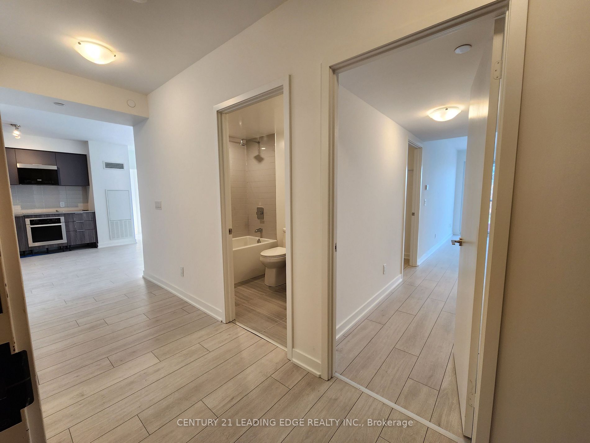 2033 Kennedy Rd, #303