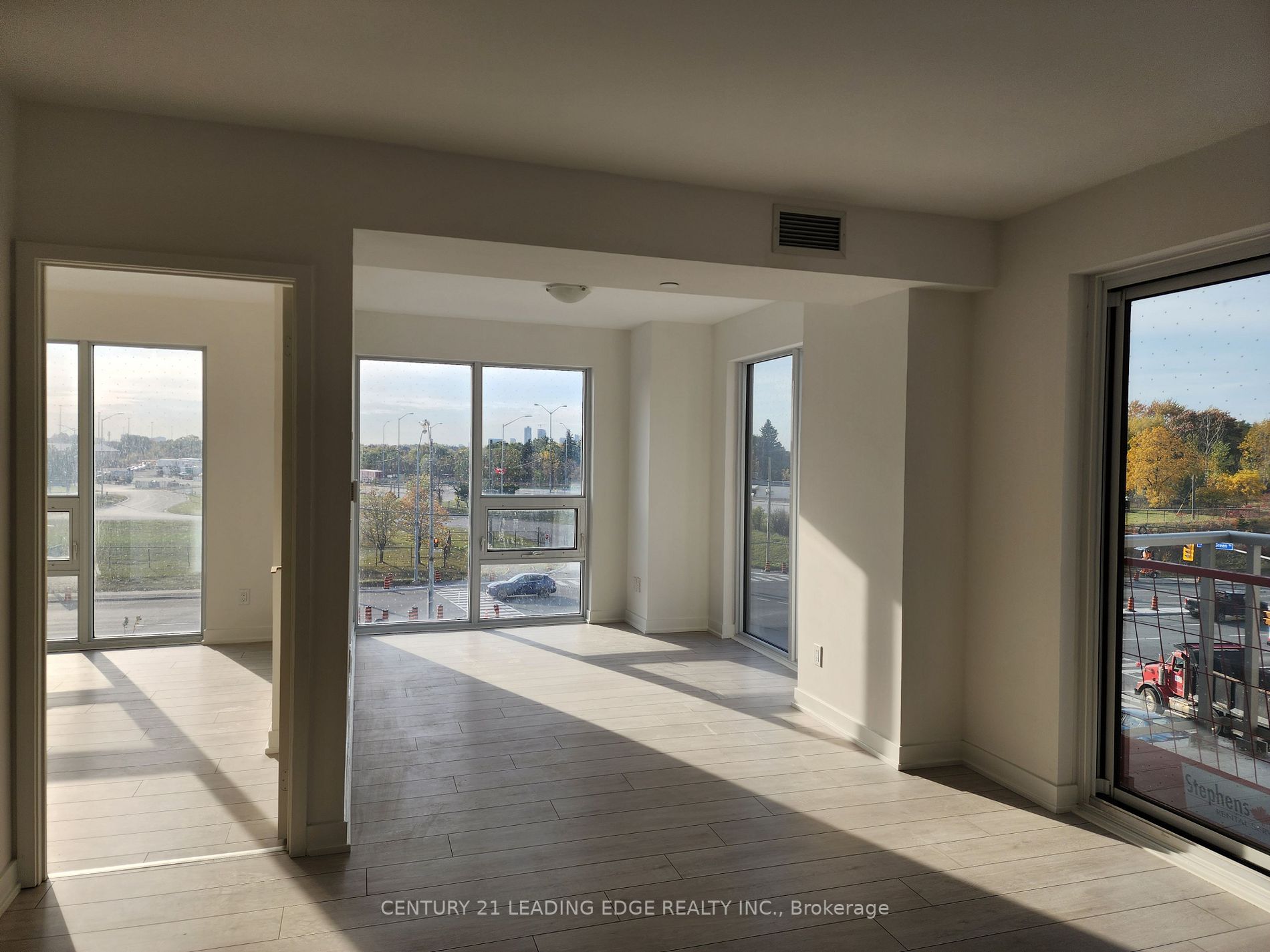 2033 Kennedy Rd, #303
